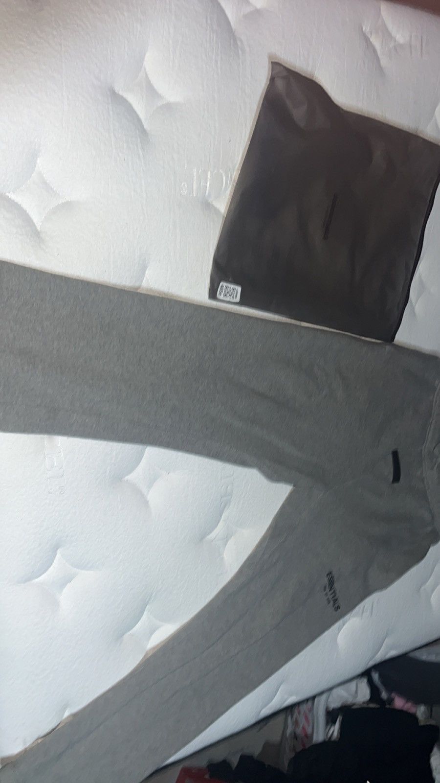 Essentials fear of god flare pants
