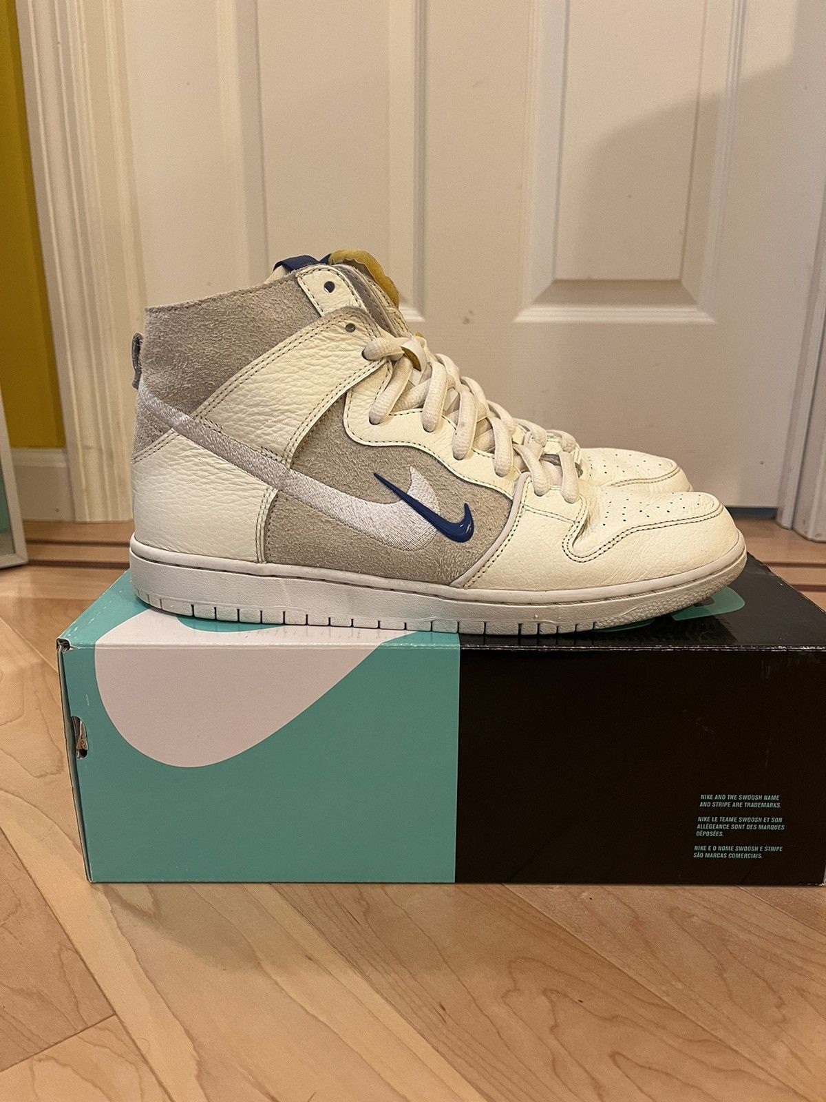 Nike × Soulland Nike Dunk Sb x Soulland high top white collab Size US 10 / EU 43 - 2 Thumbnail