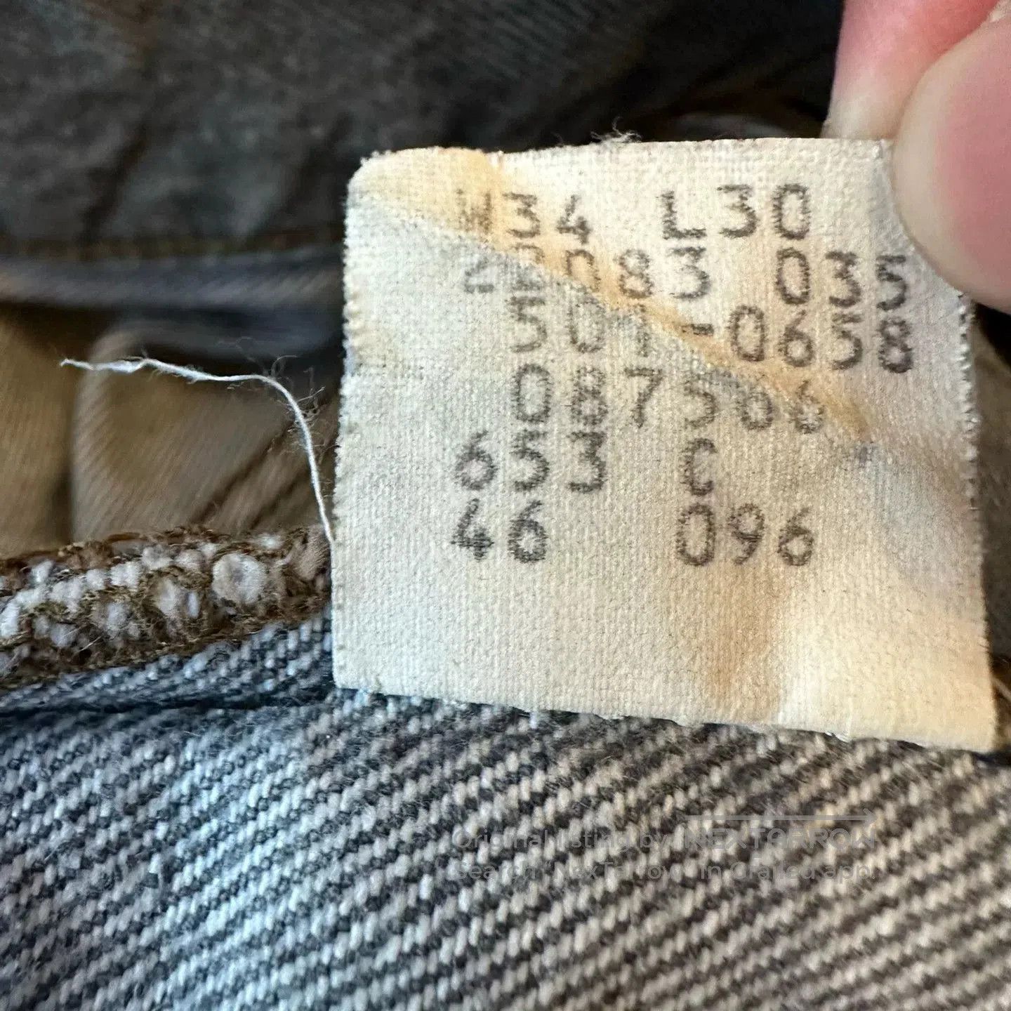 Vintage Vintage Levi's 501 80s American Jeans. Size US 28 / EU 44 - 7 Thumbnail