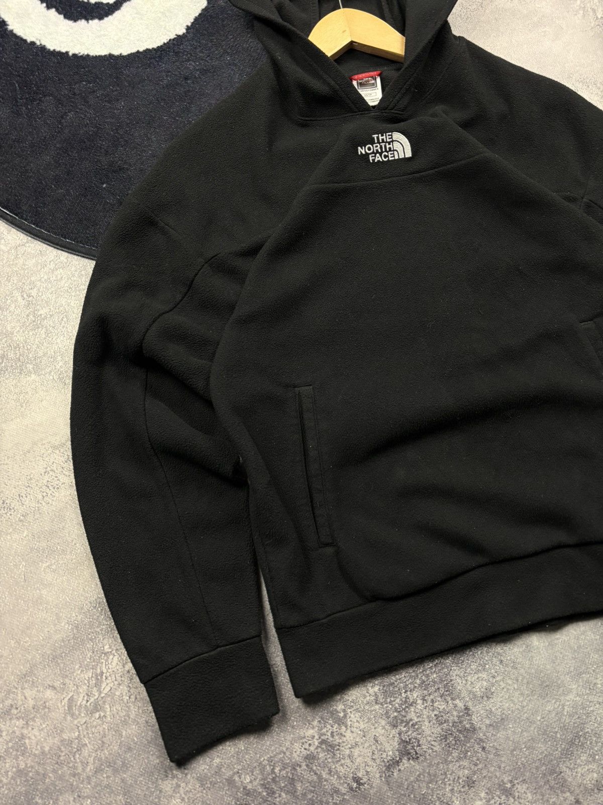The North Face THE NORTH FACE Centre Logo Fleece Hoodie Streetwear Outdoor Size XS / US 0-2 / IT 36-38 - 3 Thumbnail