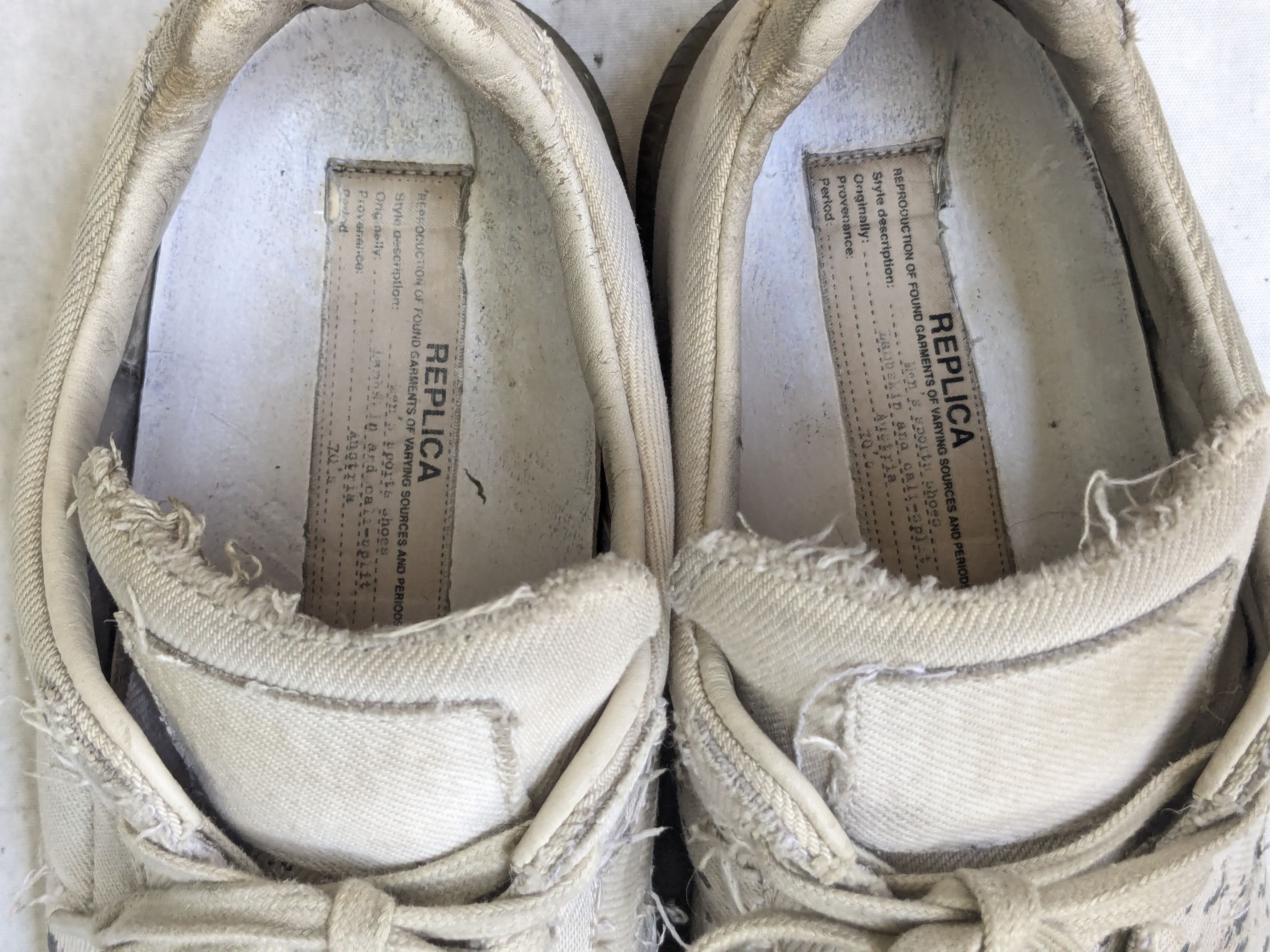 Maison Margiela Maison Margiela Gat Black Paint Splatter White Canvas 43 10 Size US 10 / EU 43 - 6 Thumbnail