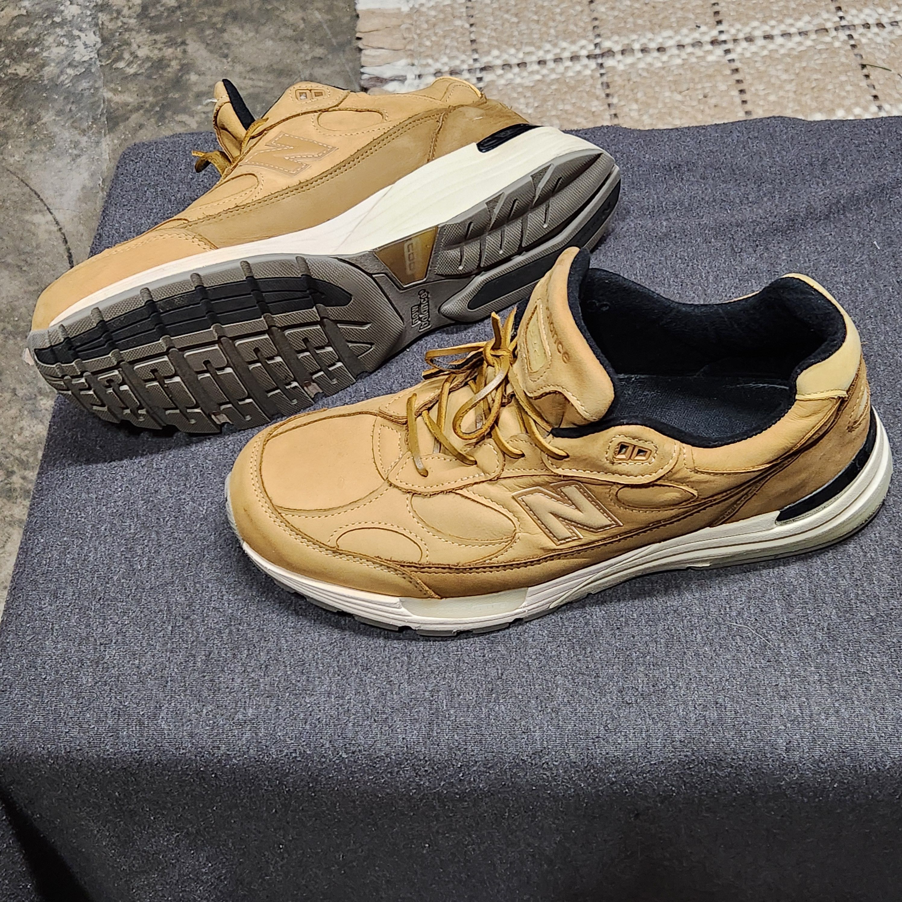 New Balance Wheat 992 Size US 11 / EU 44 - 2 Thumbnail