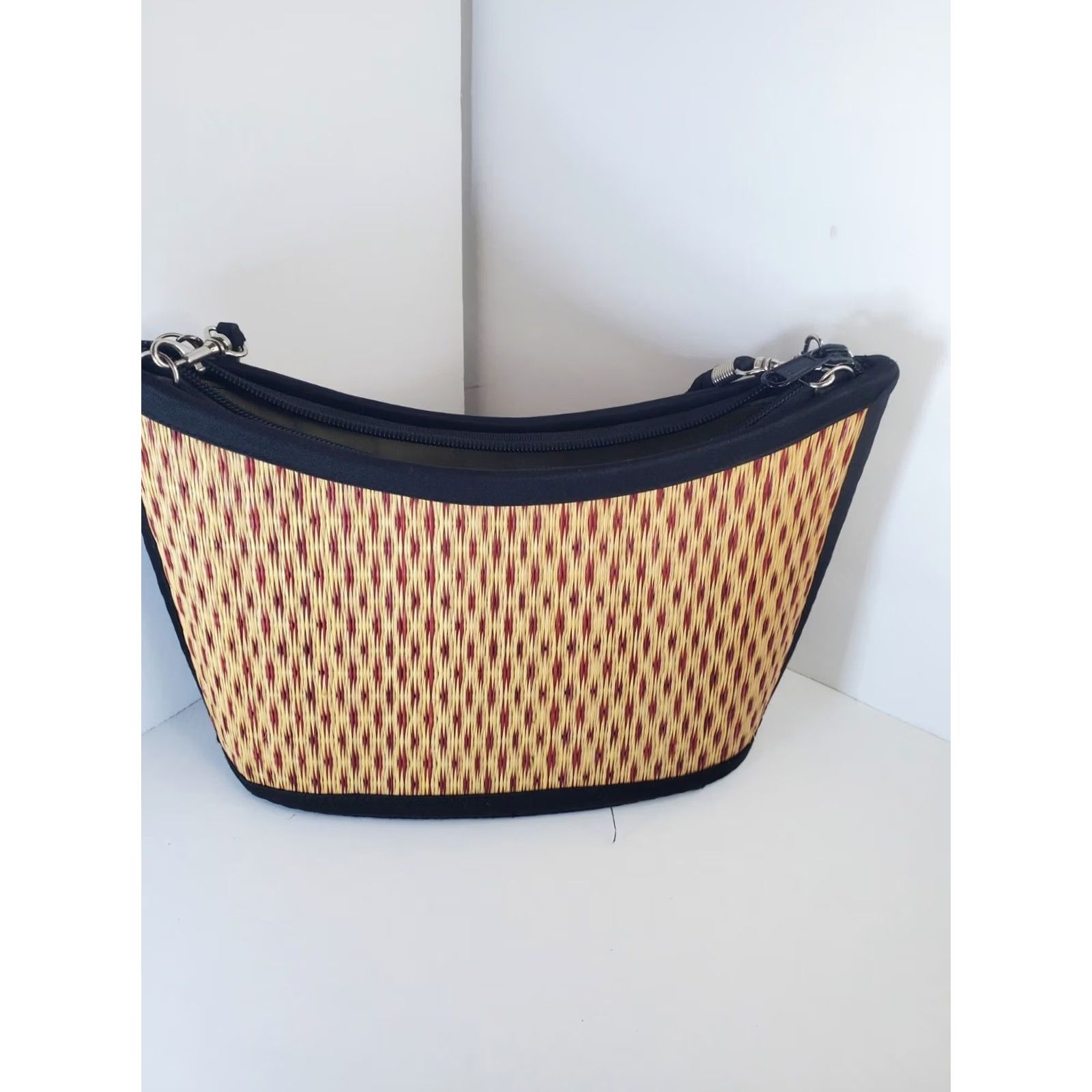 Vintage VINTAGE Handcrafted Straw Purse Kim Ang Tatami Baskets of Cambodia Handbag Small Brown & Black Zipper Shoulder Strap Women Size ONE SIZE - 3 Thumbnail