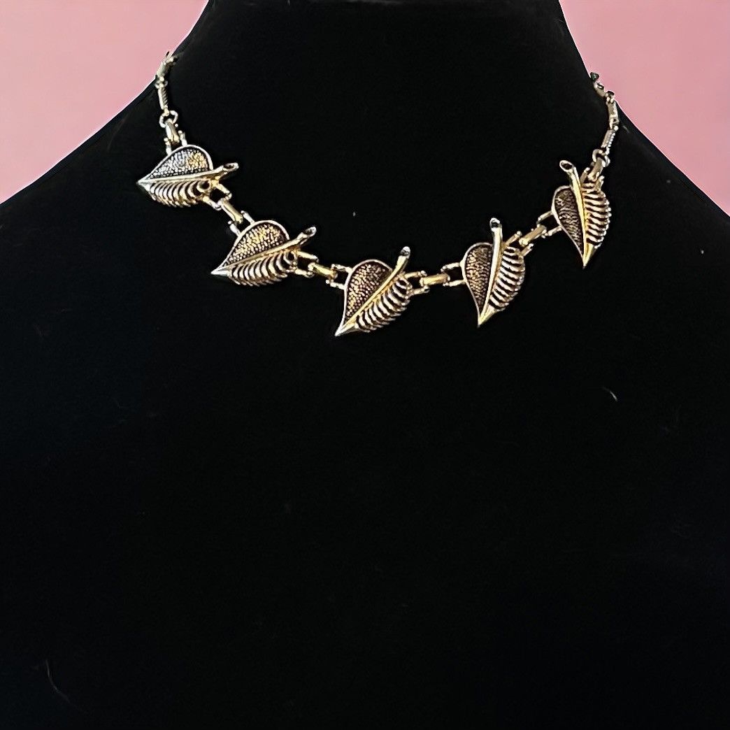 Vintage Vintage gold leaf link necklace Size ONE SIZE - 1 Thumbnail