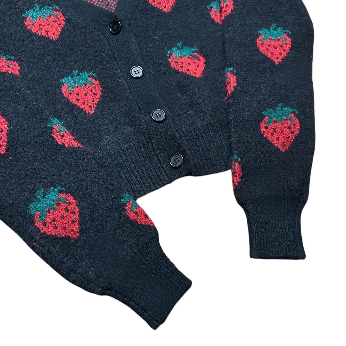Other Women’s Y2K Sweet Society Strawberry Sweater Size S / US 4 / IT 40 - 5 Thumbnail