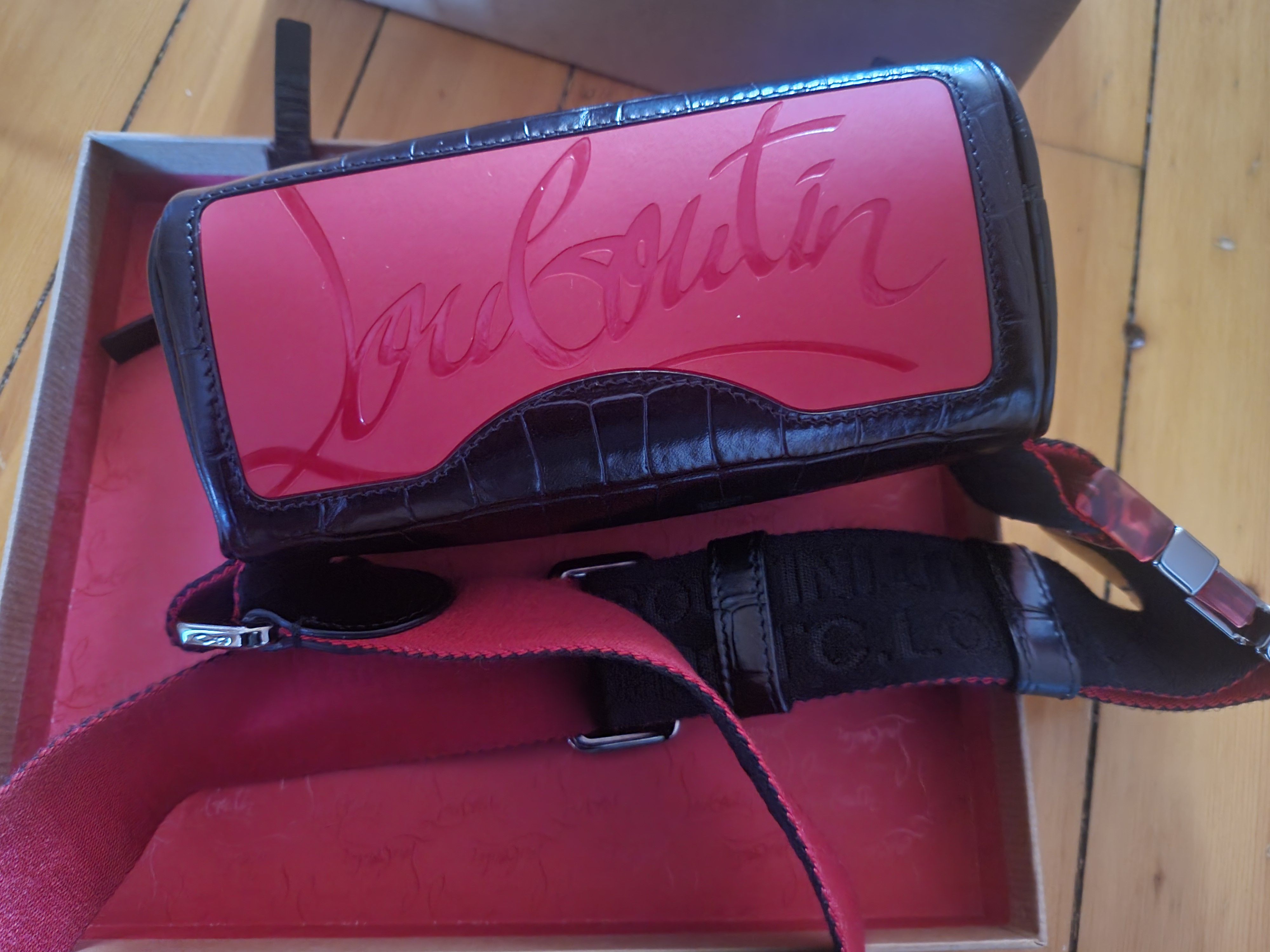 Louboutin Sling bag 1215059 Crocodile leather Blaste
