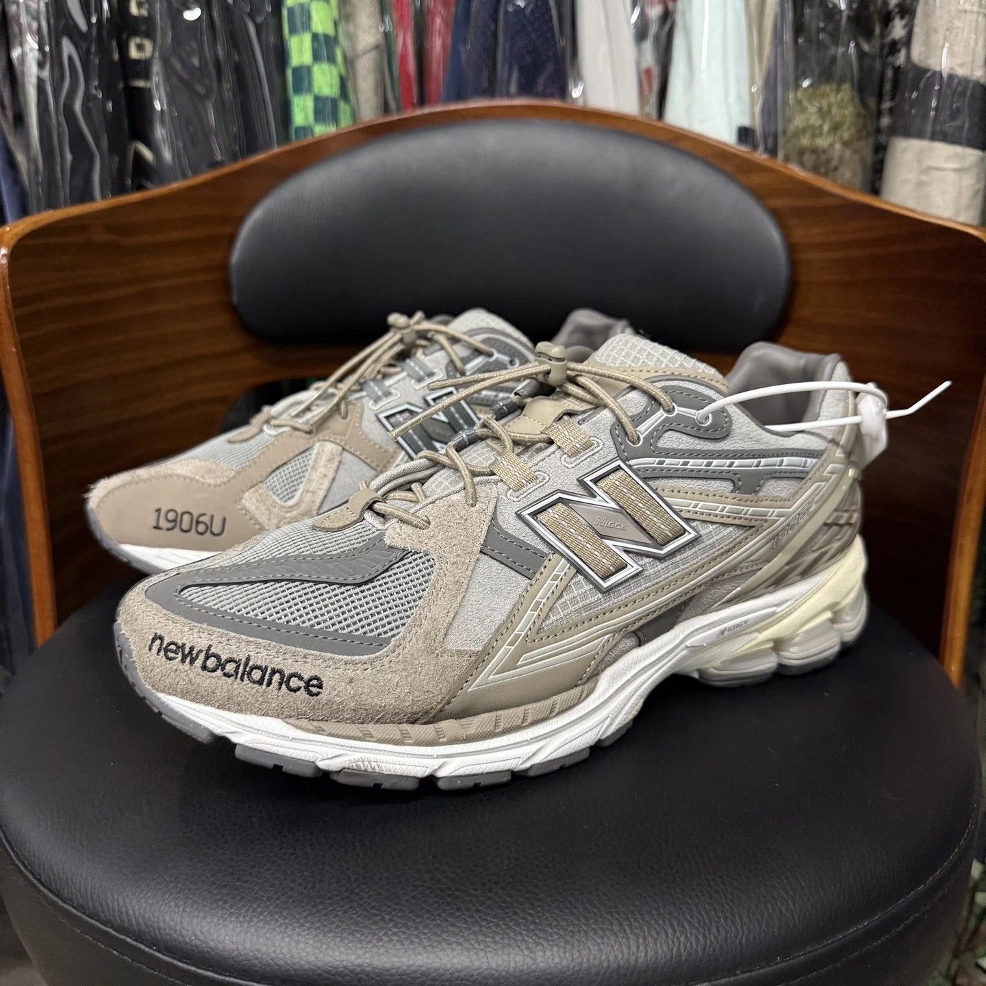 New Balance INVINCIBLE x N.HOOLYWOOD x NB1906U gray & khaki 43 Size US 10 / EU 43 - 1 Thumbnail