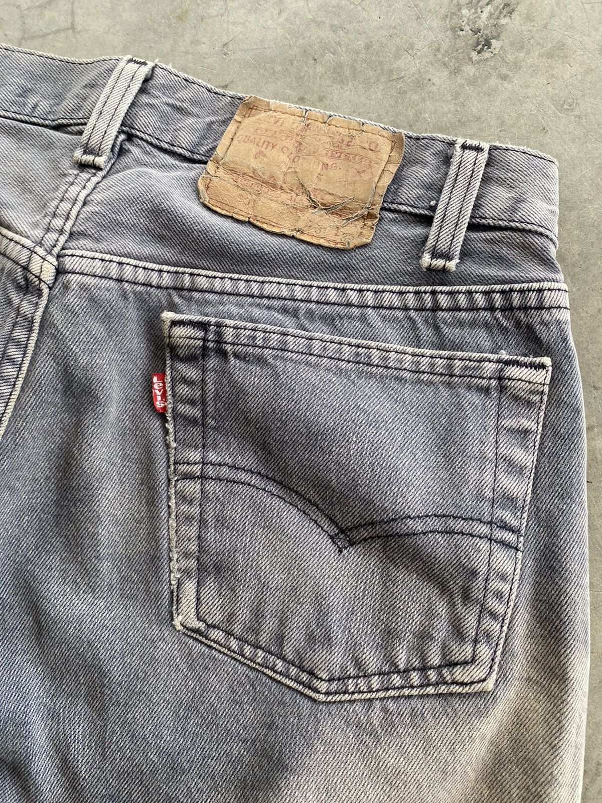 Levi's × Vintage Vintage Levi’s 501 Distressed Fade Black Jeans Size US 30 / EU 46 - 5 Thumbnail