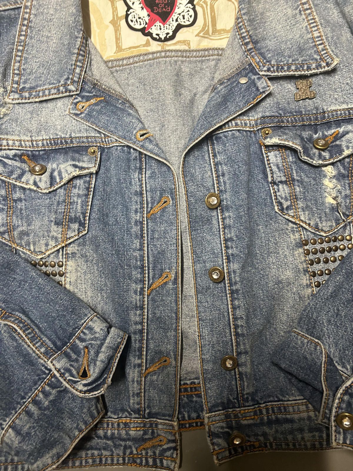 Designer Retro Denim Jacket with Unique Patches - Red Dead Collection Size M / US 6-8 / IT 42-44 - 5 Thumbnail