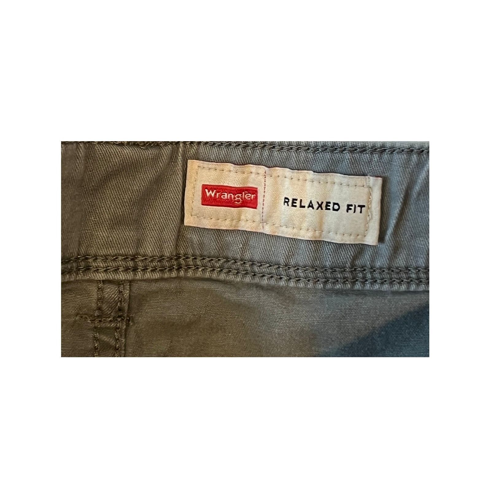 Wrangler Wrangler Relaxed Fit Cargo Shorts Mens 42x10 Size US 42 / EU 58 - 3 Thumbnail