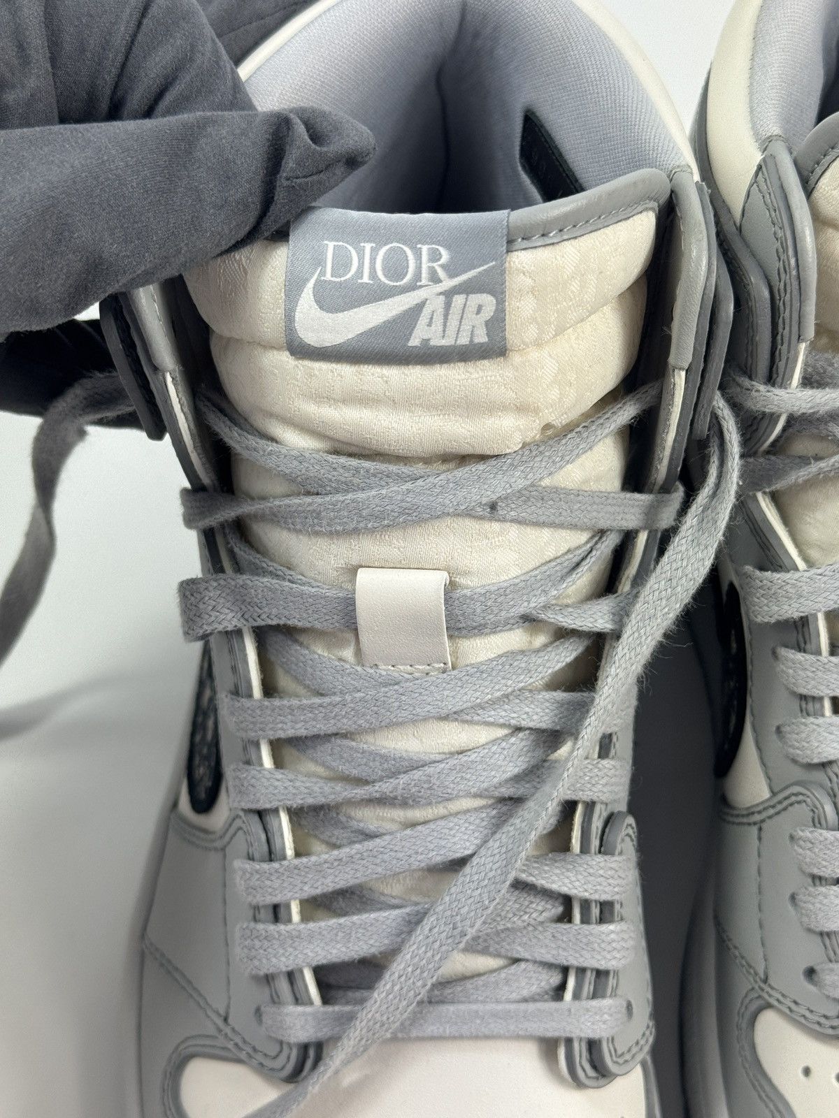 Dior × Jordan Brand AIR DIOR HIGH TOP SNEAKERS Size US 9.5 / EU 42-43 - 9 Thumbnail