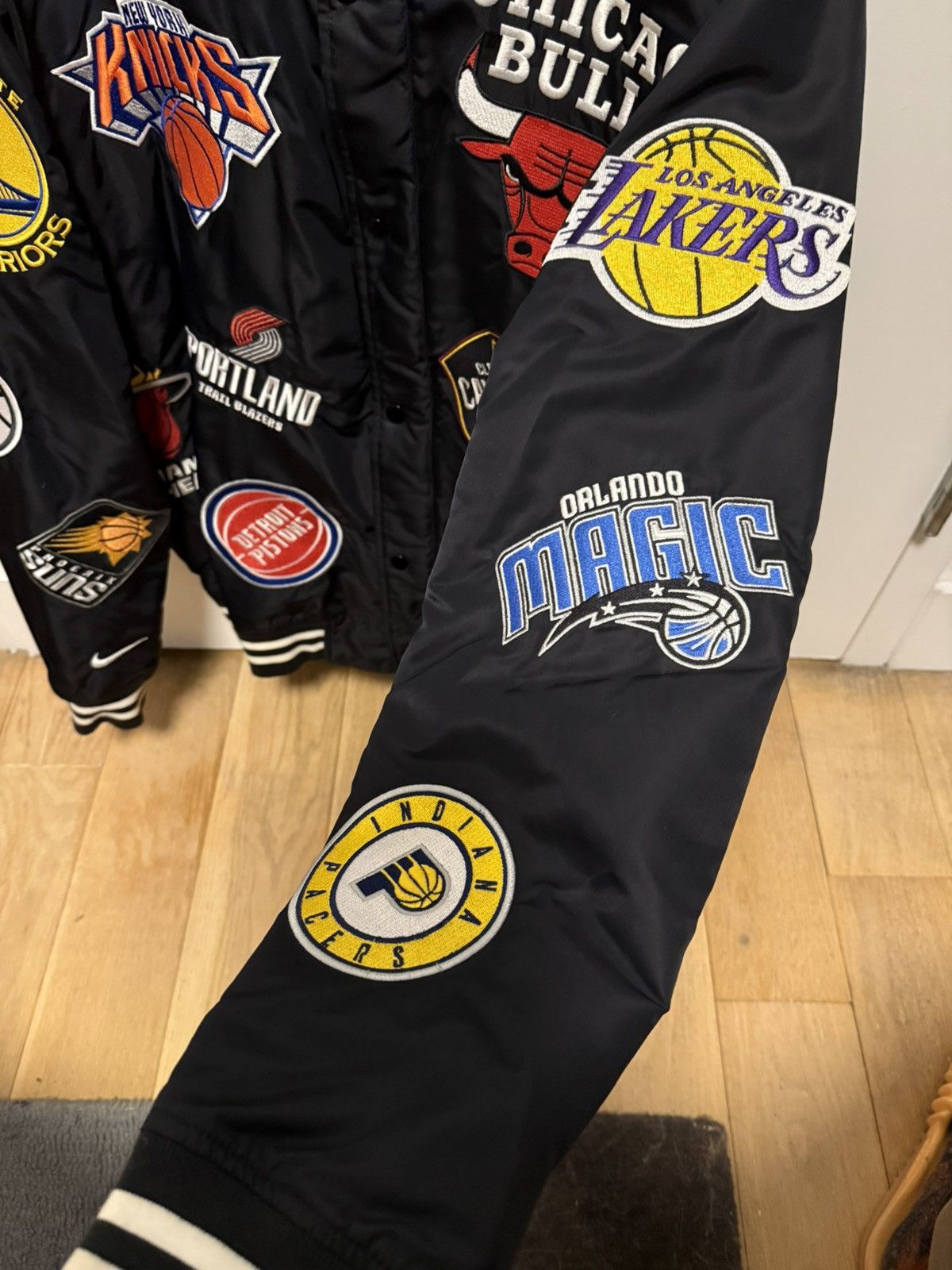 NBA × Nike × Supreme Supreme Nike NBA Teams Warm Up Jacket Black L Size US L / EU 52-54 / 3 - 3 Thumbnail