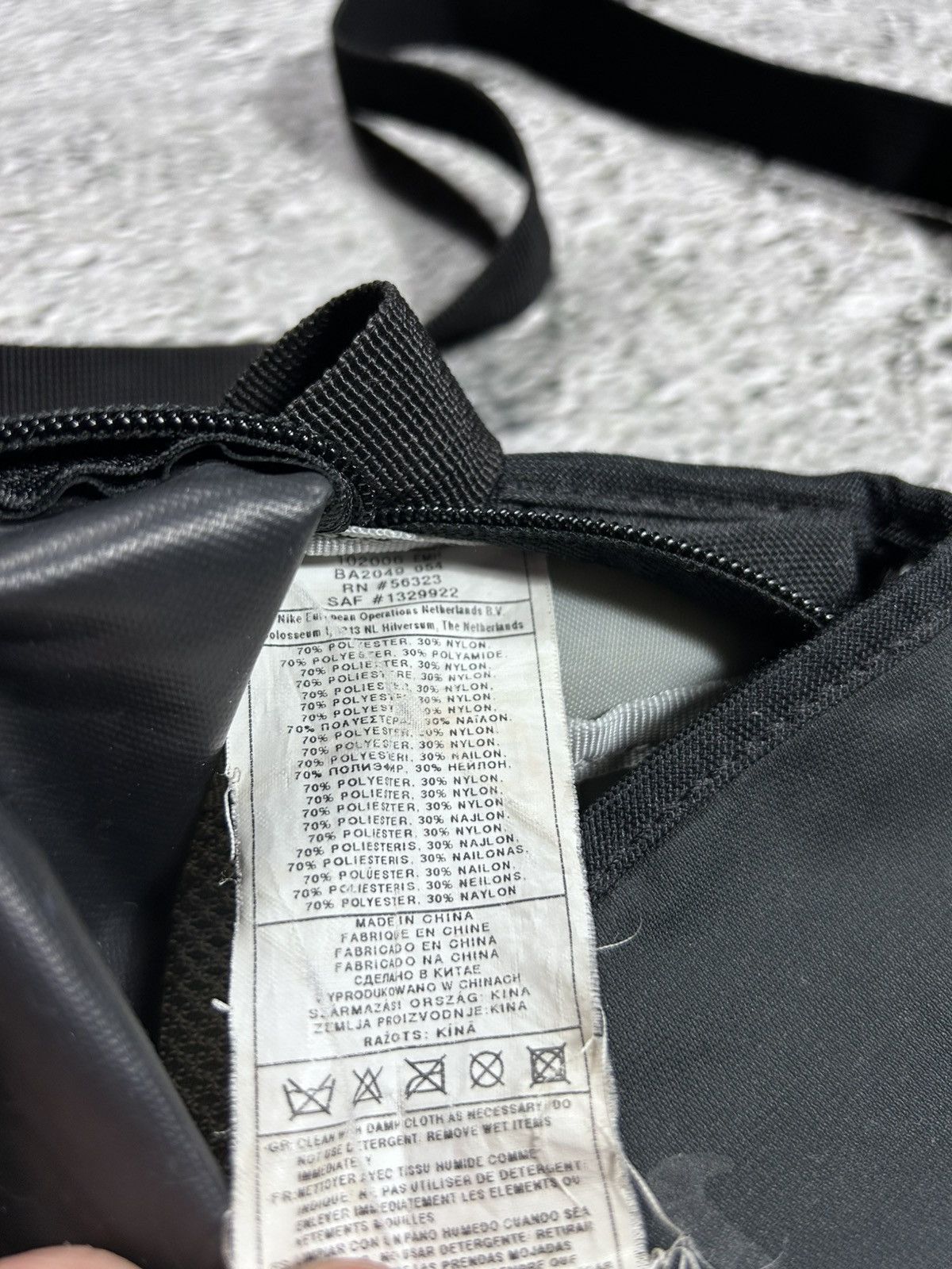 Nike × Vintage Nike shoulder bag vintage black Y2K TN Size ONE SIZE - 4 Thumbnail