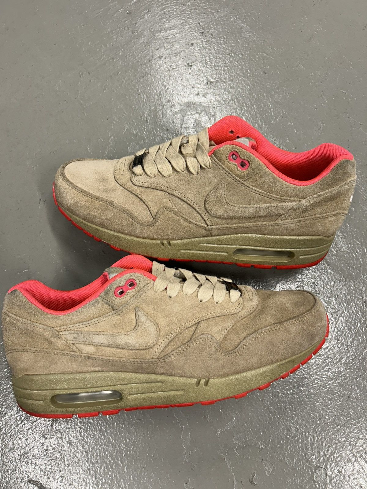 Nike Rare Air max 1 Milan Size US 9.5 / EU 42-43 - 1 Thumbnail
