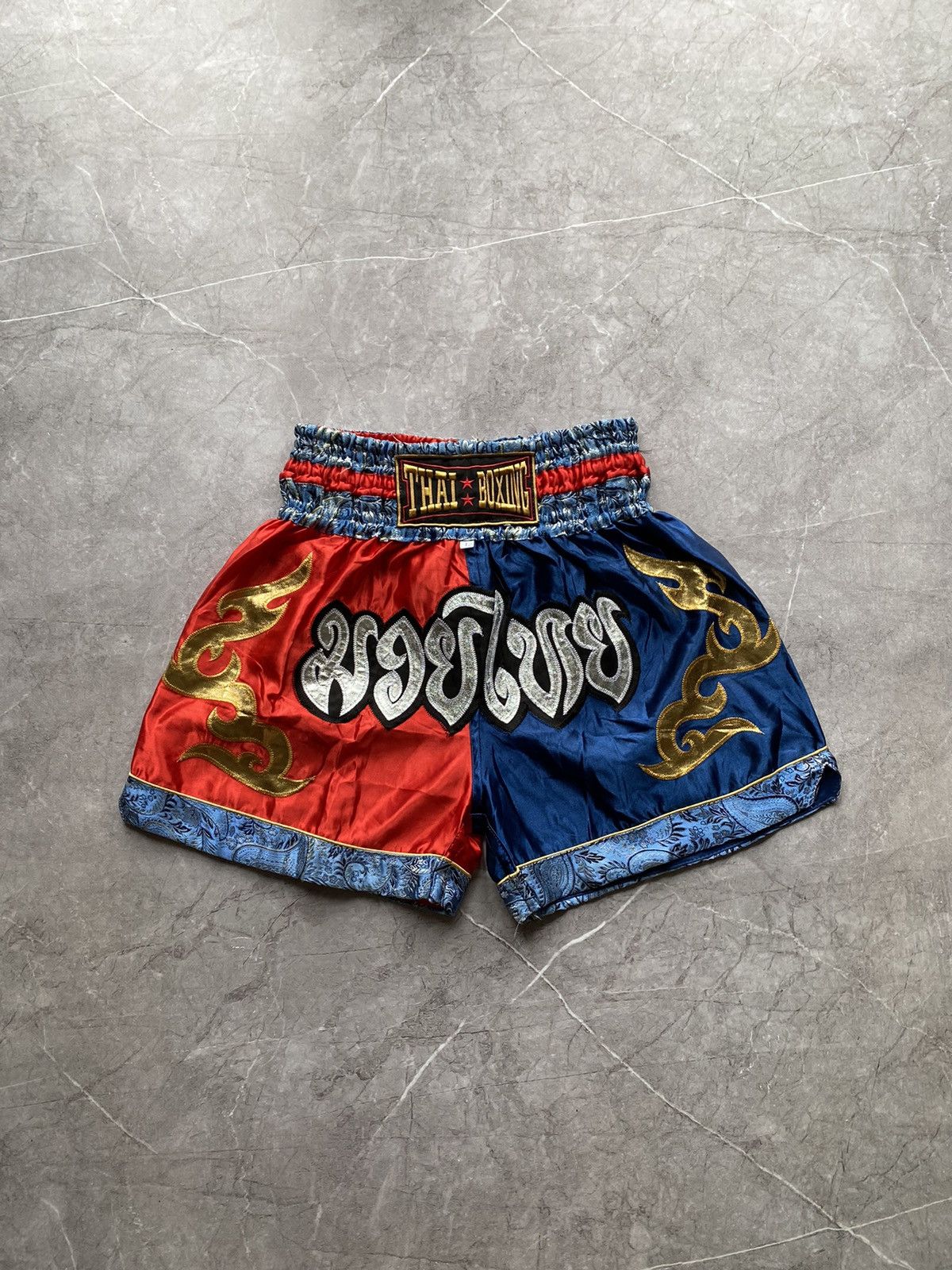 Vintage Vintage Muay Thai Boxing MMA Dragon Print Shorts Size L Size US 34 / EU 50 - 2 Thumbnail