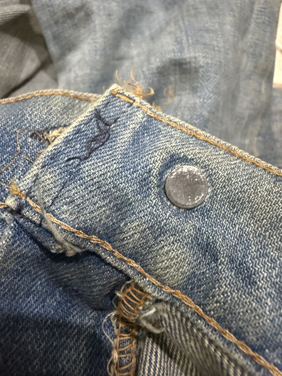 Levi's Vintage Clothing VINTAGE LEVI’S 70s OREN TAB BOOTCUT JEANS Size US 28 / EU 44 - 11 Thumbnail