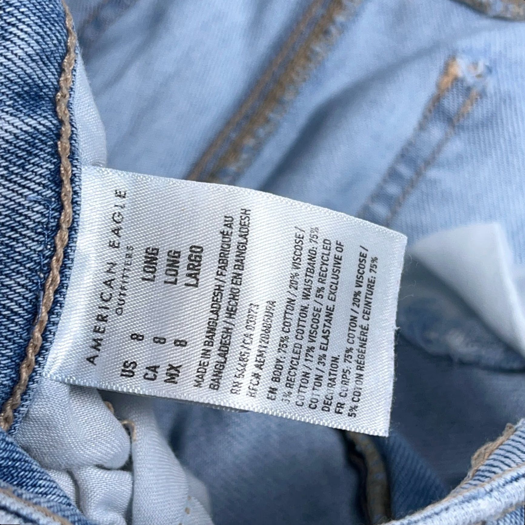 American Eagle Outfitters VINTAGE American Eagle Outfitters Jeans, 8 Long, Mom, High Rise, Blue Denim Distressed, 28x28, 5-Pocket, Regular Fit, Cotton Blend, Button Zip, Womens Size 30" / US 8 / IT 44 - 6 Thumbnail