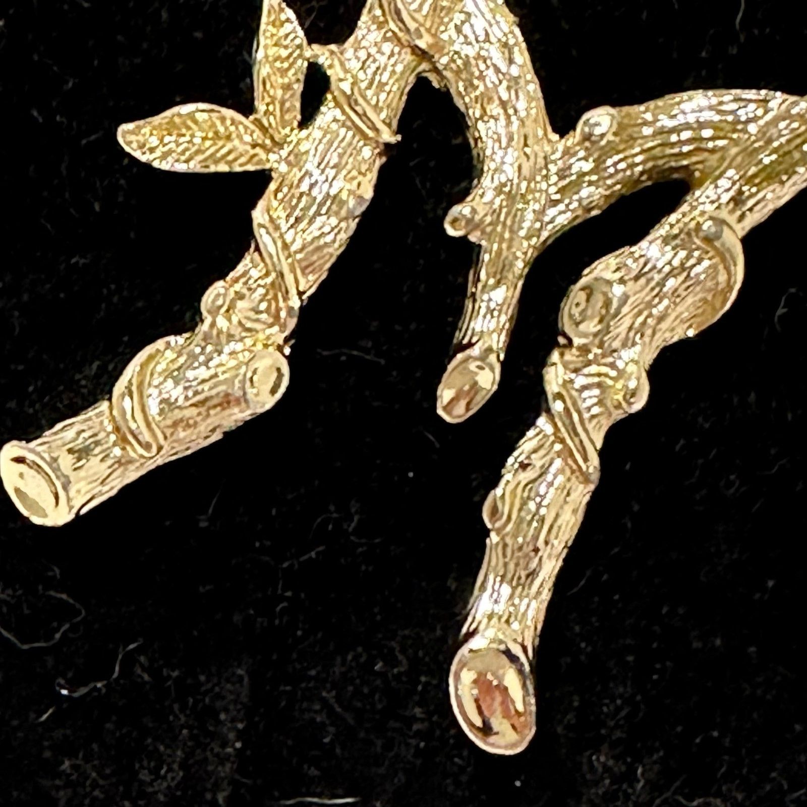 Vintage Sarah Coventry Brooch LETTER M Bamboo Twig Vintage Initial M Size ONE SIZE - 1 Thumbnail