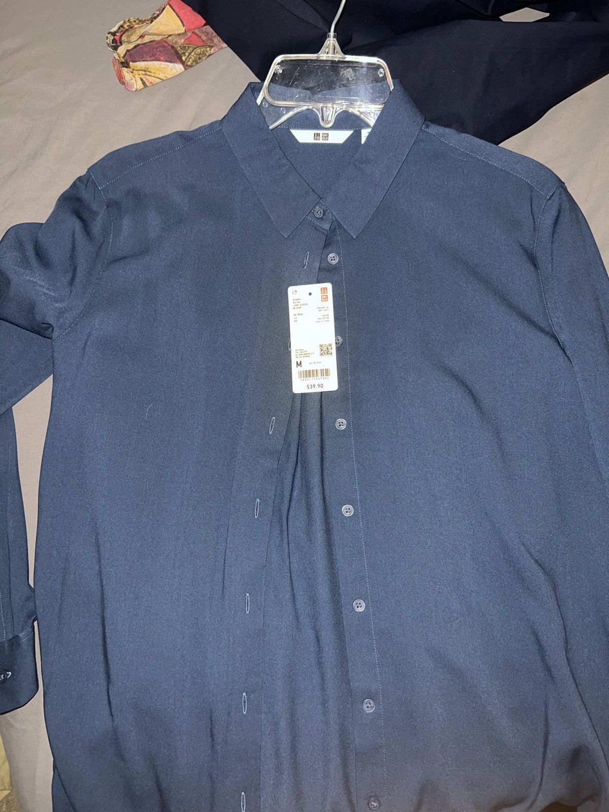 Uniqlo Uniqlo Rayon Blouse shirt retail $40 Size M / US 6-8 / IT 42-44 - 1 Preview