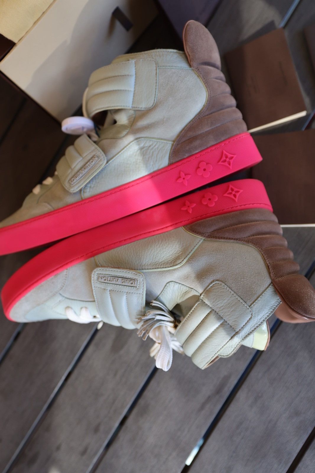 Kanye West × Louis Vuitton Louis Vuitton x Jasper Kanye West size 12 Yeezy Size US 12 / EU 45 - 4 Thumbnail