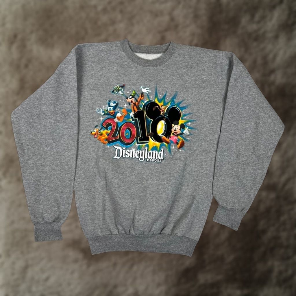 Vintage Disneyland Resort Sweatshirt Mens Small Gray Mickey Fleece Graphic 2010 Disney Toy Story Theme Woolless? Size US S / EU 44-46 / 1 - 1 Thumbnail
