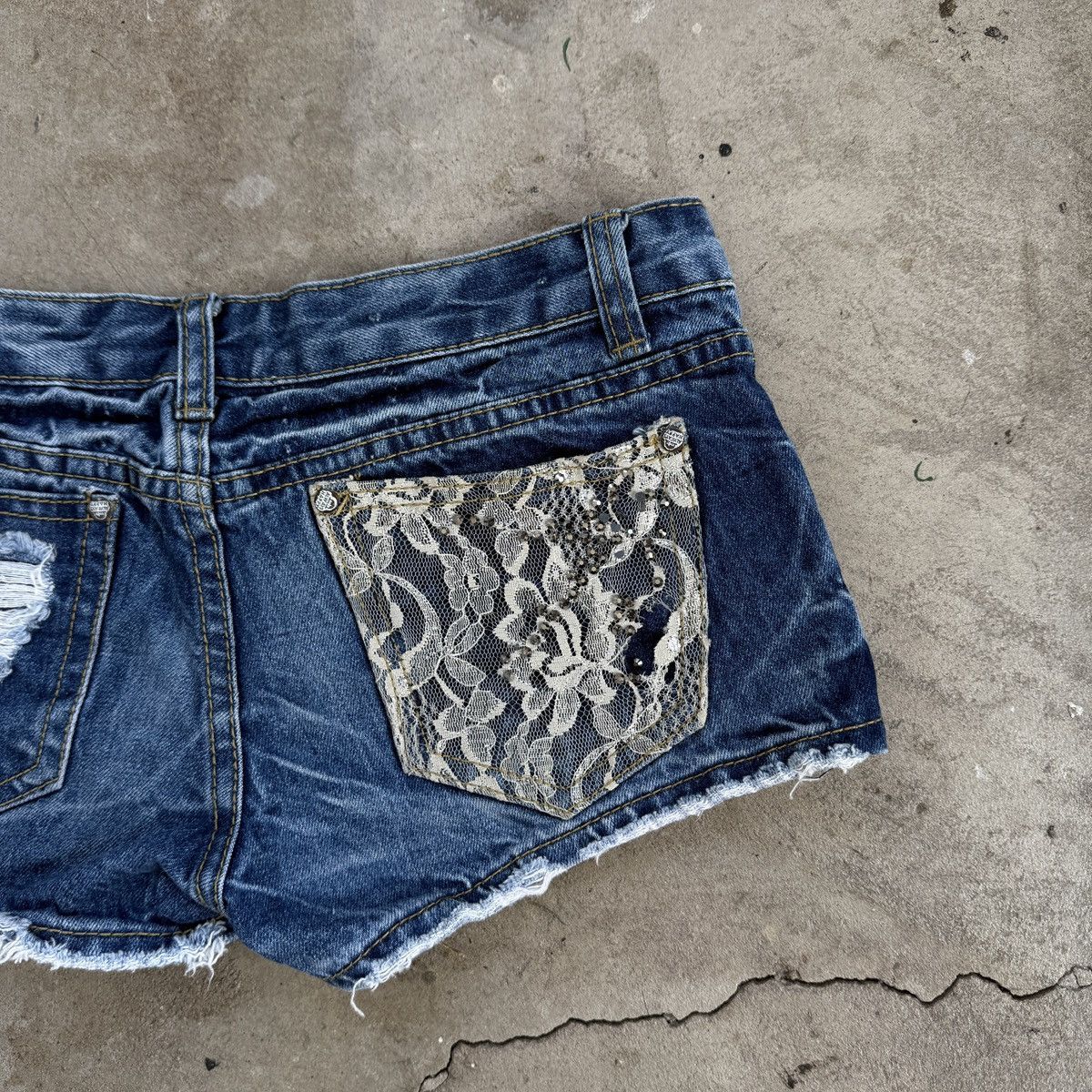 Vintage Vintage Y2K Denim Sexy Mini Shorts Size 25" / US 0 / IT 36 - 4 Thumbnail