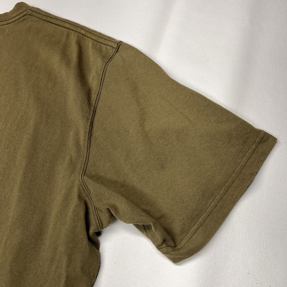 Carhartt Carhartt Tee Shirt Green Olive Original Fit Pocket Logo Size US XL / EU 56 / 4 - 9 Thumbnail