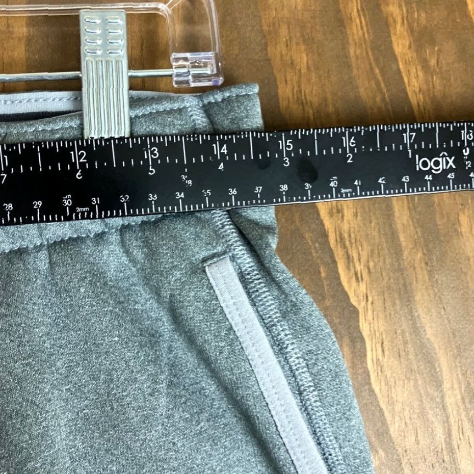 Nike Nike Womens Sweatpants Gray Therma Fit Pull On Drawstring Wide Leg Small Sweatpants Pants S Regular Womens Size 28" / US 6 / IT 42 - 6 Thumbnail
