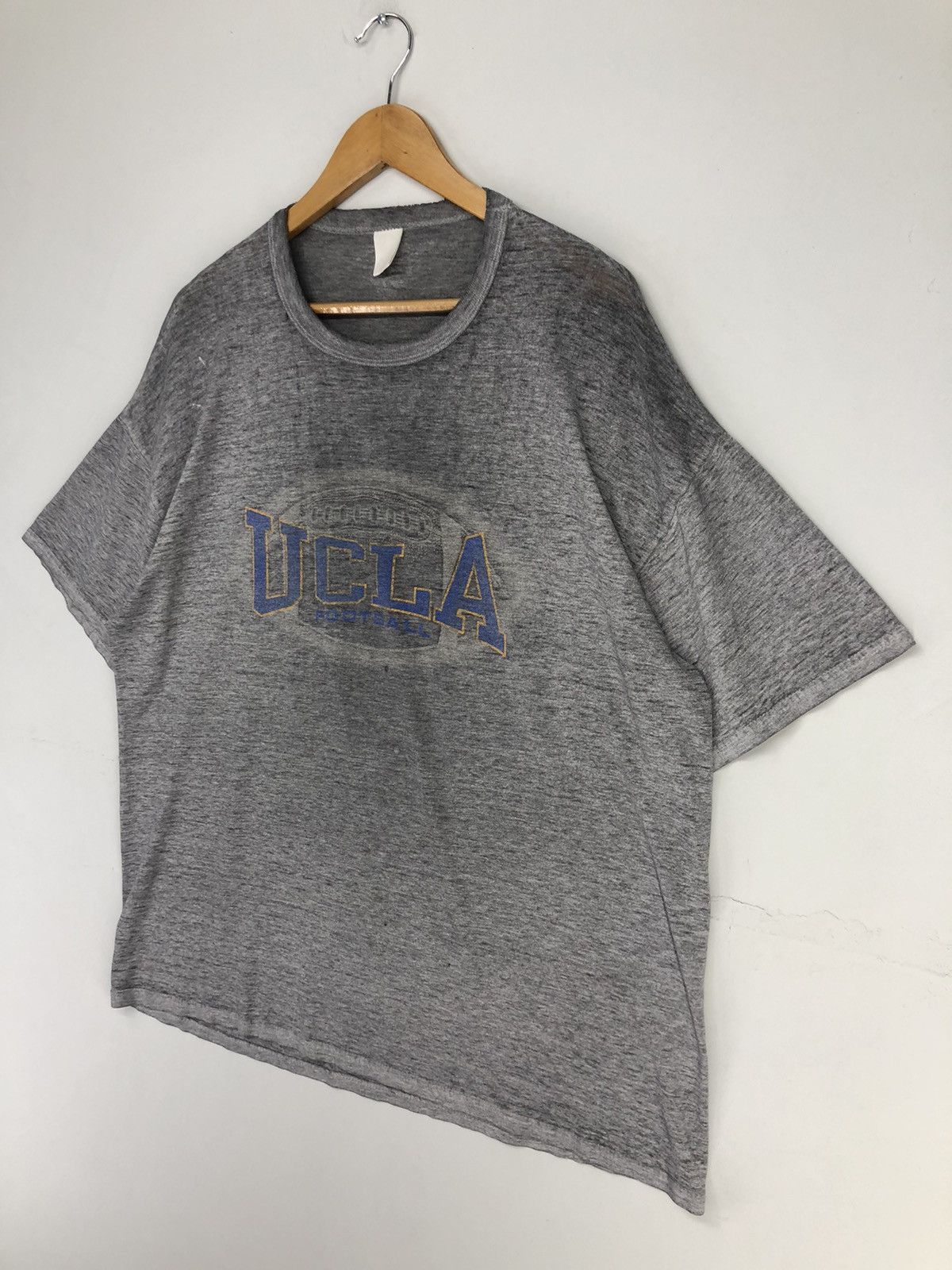 Vintage Vintage UCLA FOOTBALL Distressed Thrashed Tshirt Size US XL / EU 56 / 4 - 4 Thumbnail