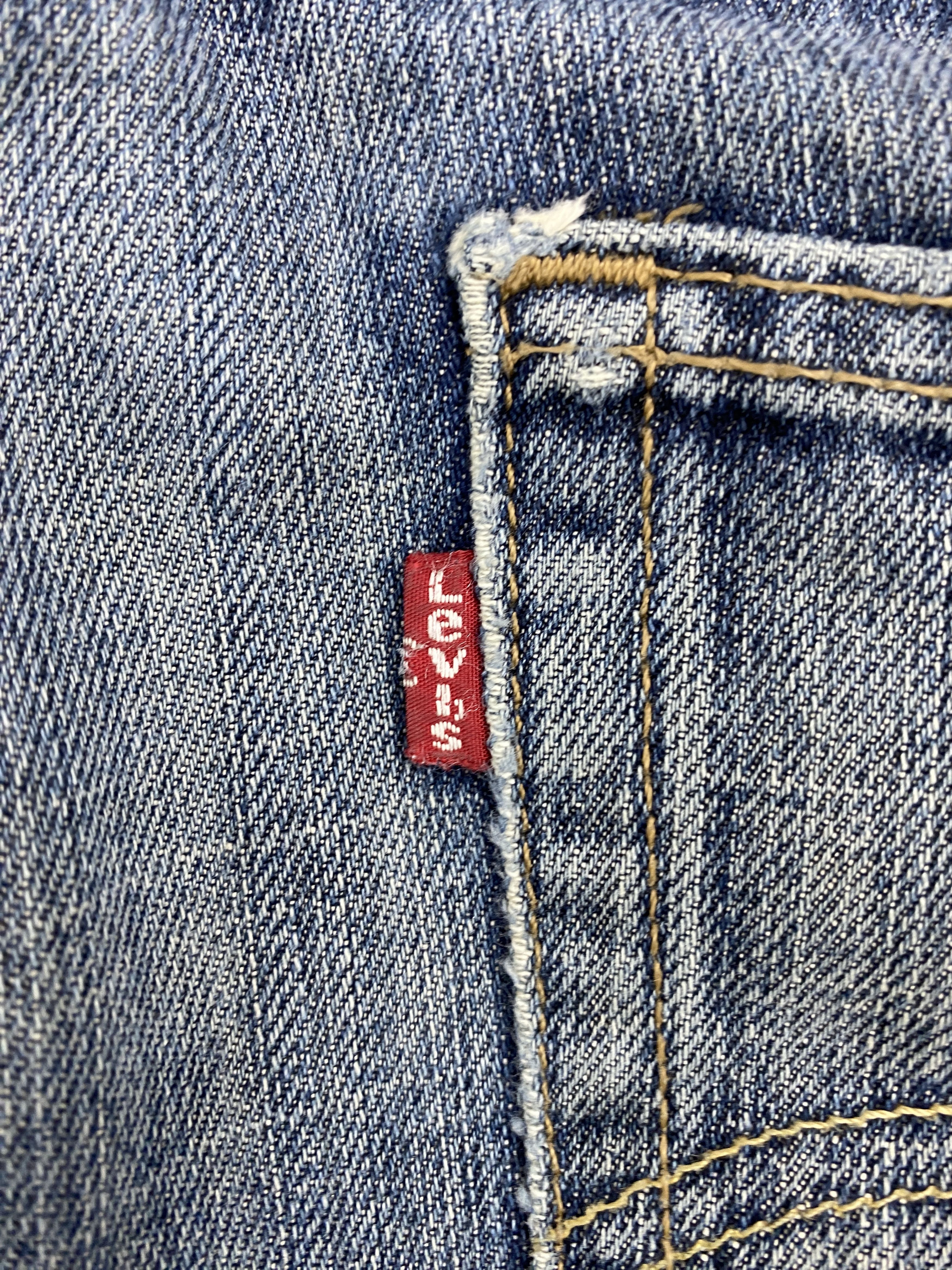 Levi's × Vintage Vintage Distressed Levis 559 Faded Blue Jeans Size US 35 - 7 Thumbnail