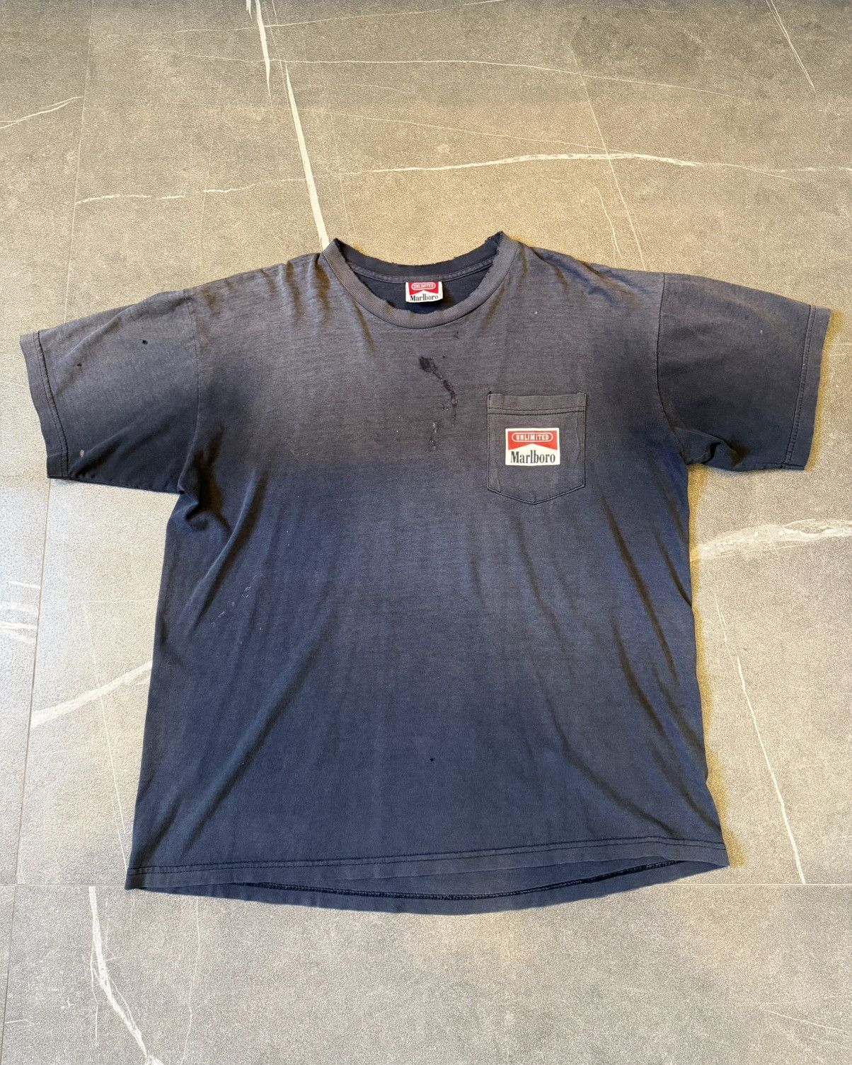 Marlboro Marlboro 1990s Faded Vintage T-Shirt Size US XL / EU 56 / 4 - 2 Thumbnail