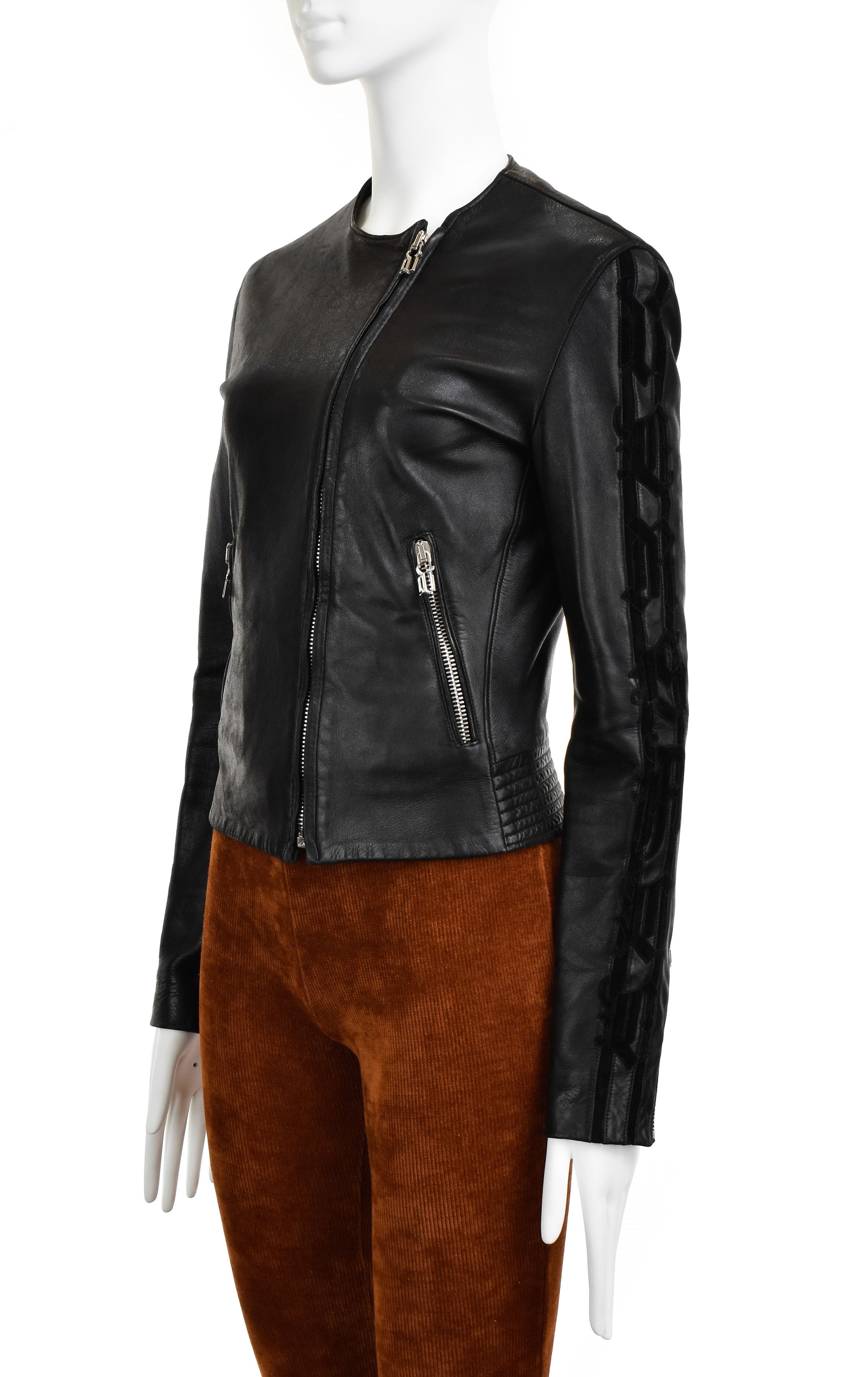 Versace RARE! Gianni Versace 2002 Gothic Leather Jacket Sleeves Logo Size S / US 4 / IT 40 - 4 Thumbnail