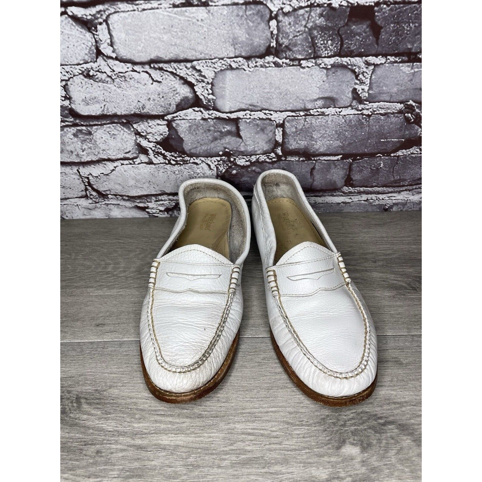 G.H. Bass & Co. G.H. Bass Weejuns White Leather Moc Toe Penny Loafers Shoes Size US 8 / IT 38 - 2 Thumbnail