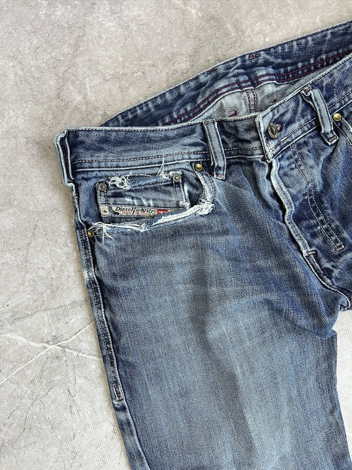 Diesel Diesel Distressed Blue Denim Jeans Vintage y2k style hype Size US 30 / EU 46 - 4 Thumbnail