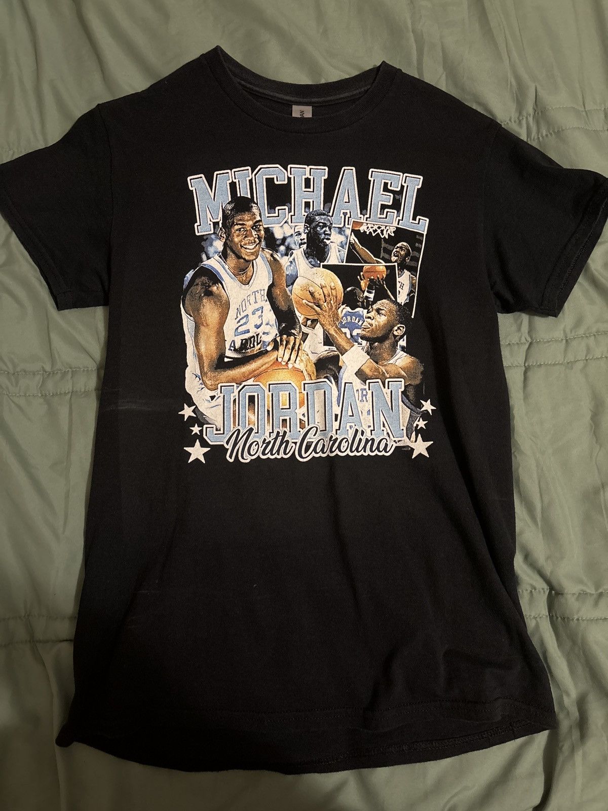 Gildan × Vintage Michael Jordan North Carolina tee Size US S / EU 44-46 / 1 - 1 Thumbnail
