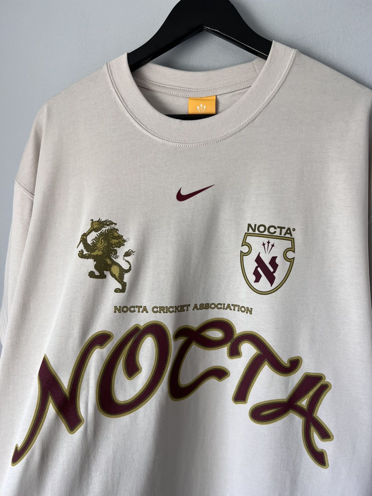 NOCTA × Nike Nike NOCTA Cricket Association Tee in Light Orewood Brown Size US XXL / EU 58 / 5 - 2 Thumbnail