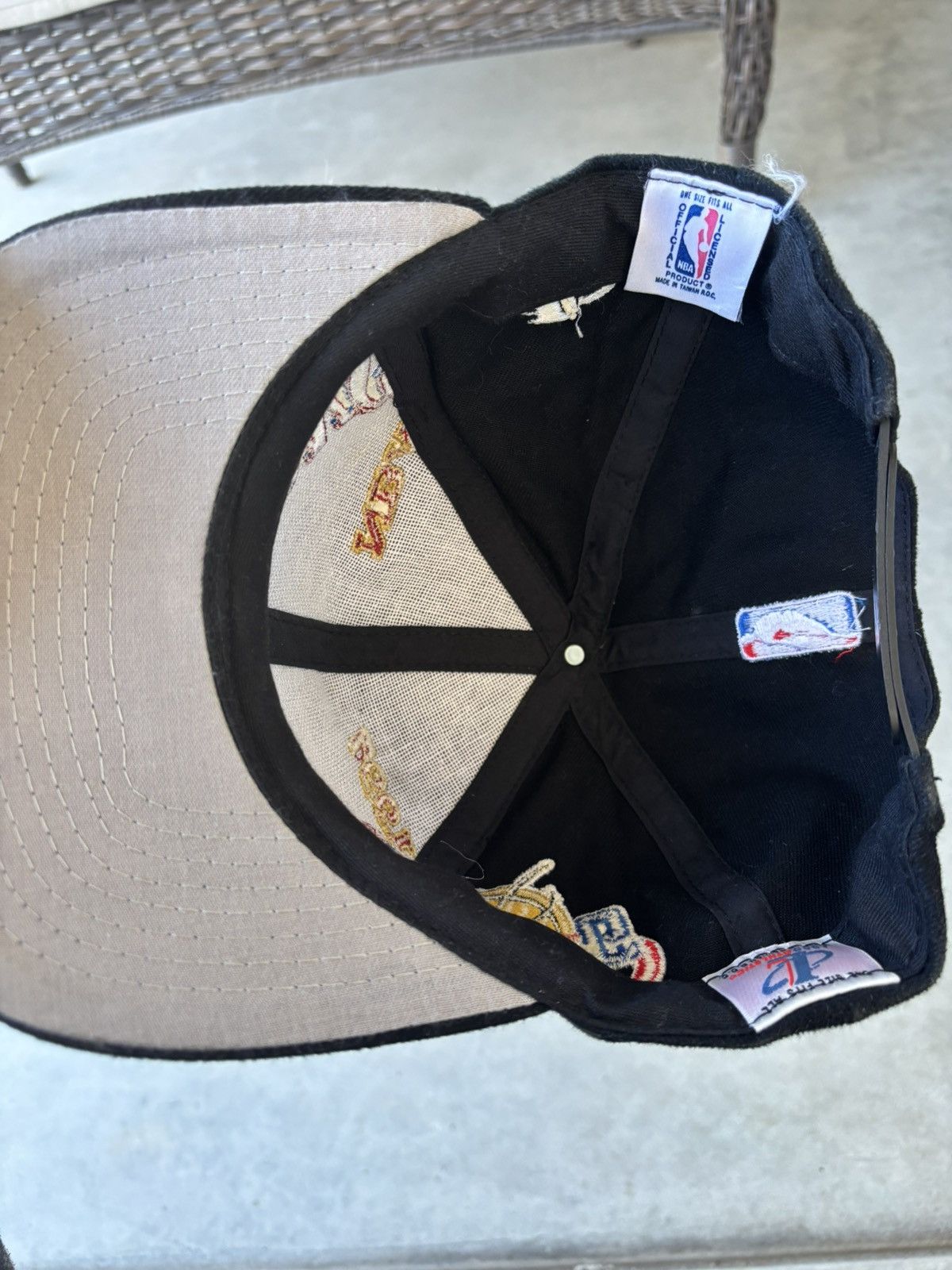 Logo Athletic Chicago Bulls 1997 NBA Champions Logo Athletic Vintage Hat Size ONE SIZE - 3 Thumbnail