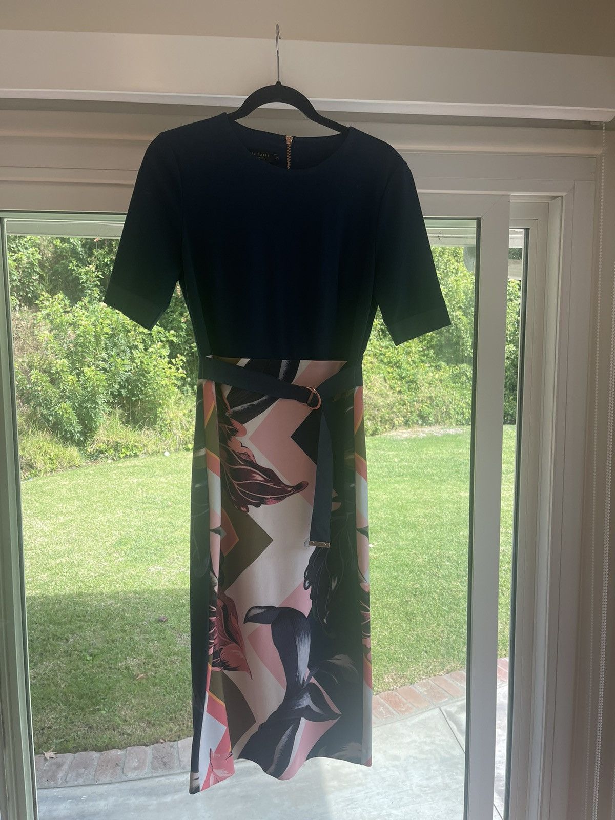 Selling NWT Ted Baker Bardot Scallop Skater Dress Size 3