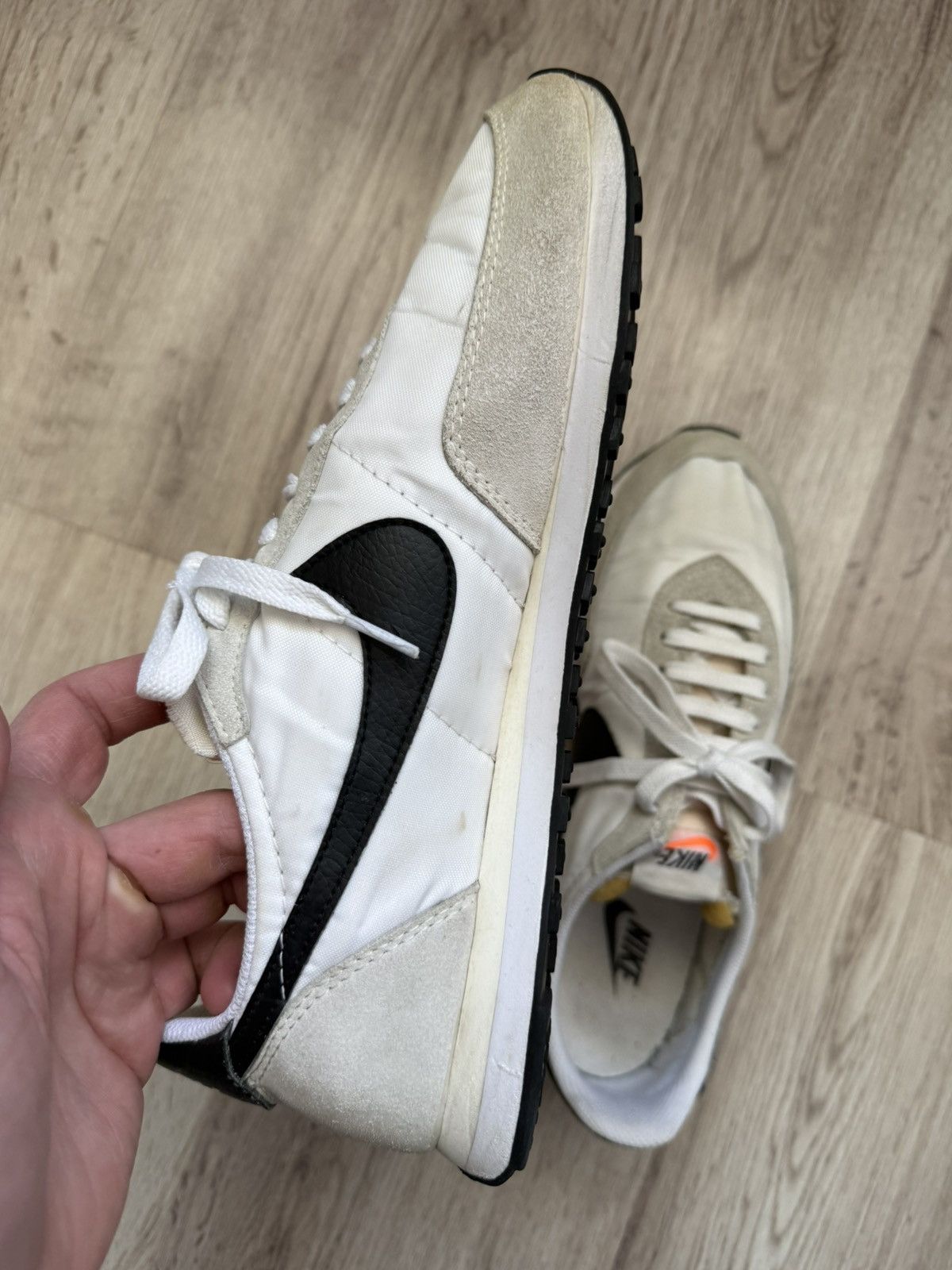 Nike Nike Waffle Trainer 2 WhiteBlack US 9.5 UK 8.5 Classic Retro Size US 9.5 / EU 42-43 - 13 Thumbnail