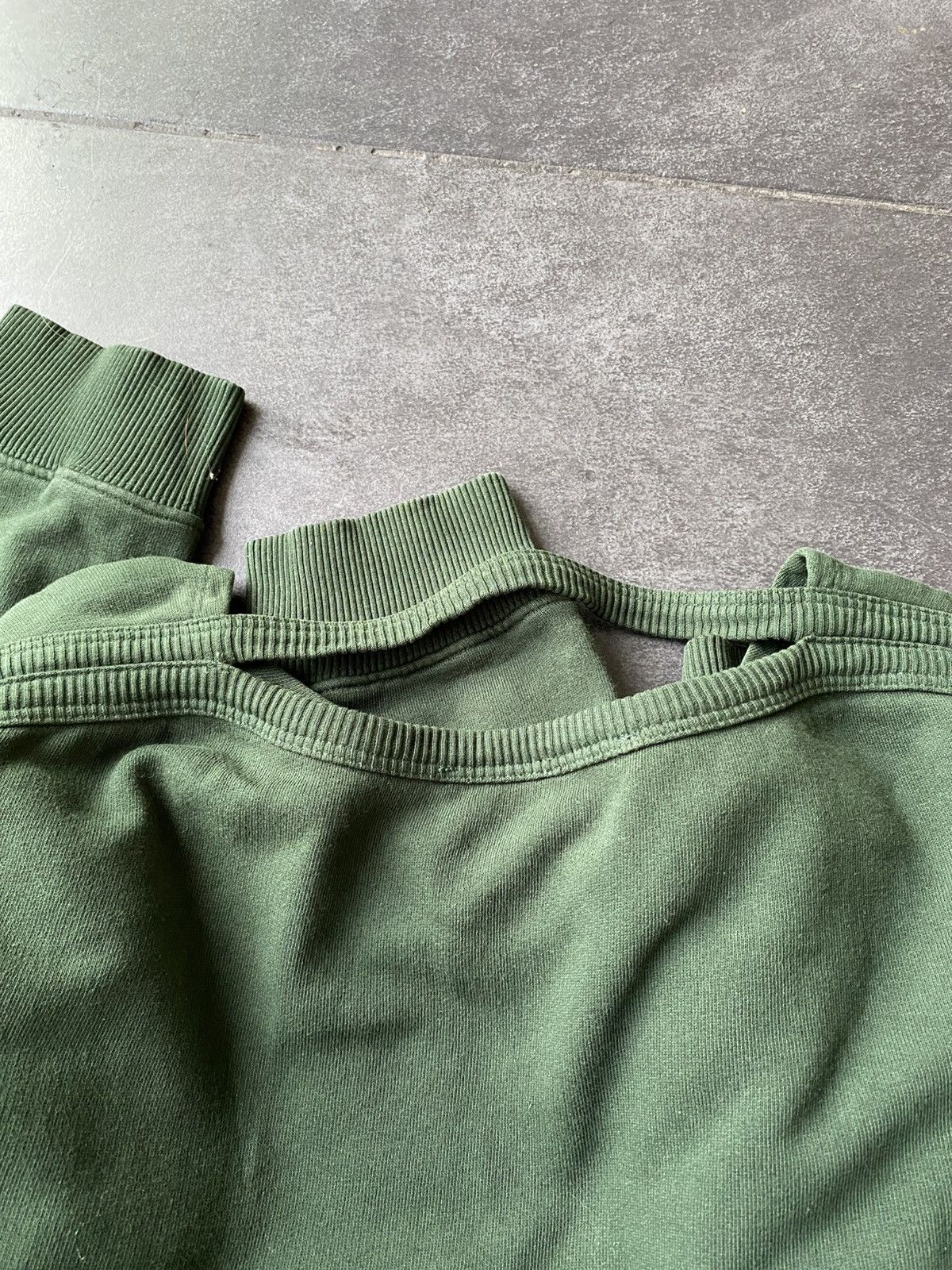 Raf Simons raf simon cut out crew neck ss04 Size US M / EU 48-50 / 2 - 3 Thumbnail