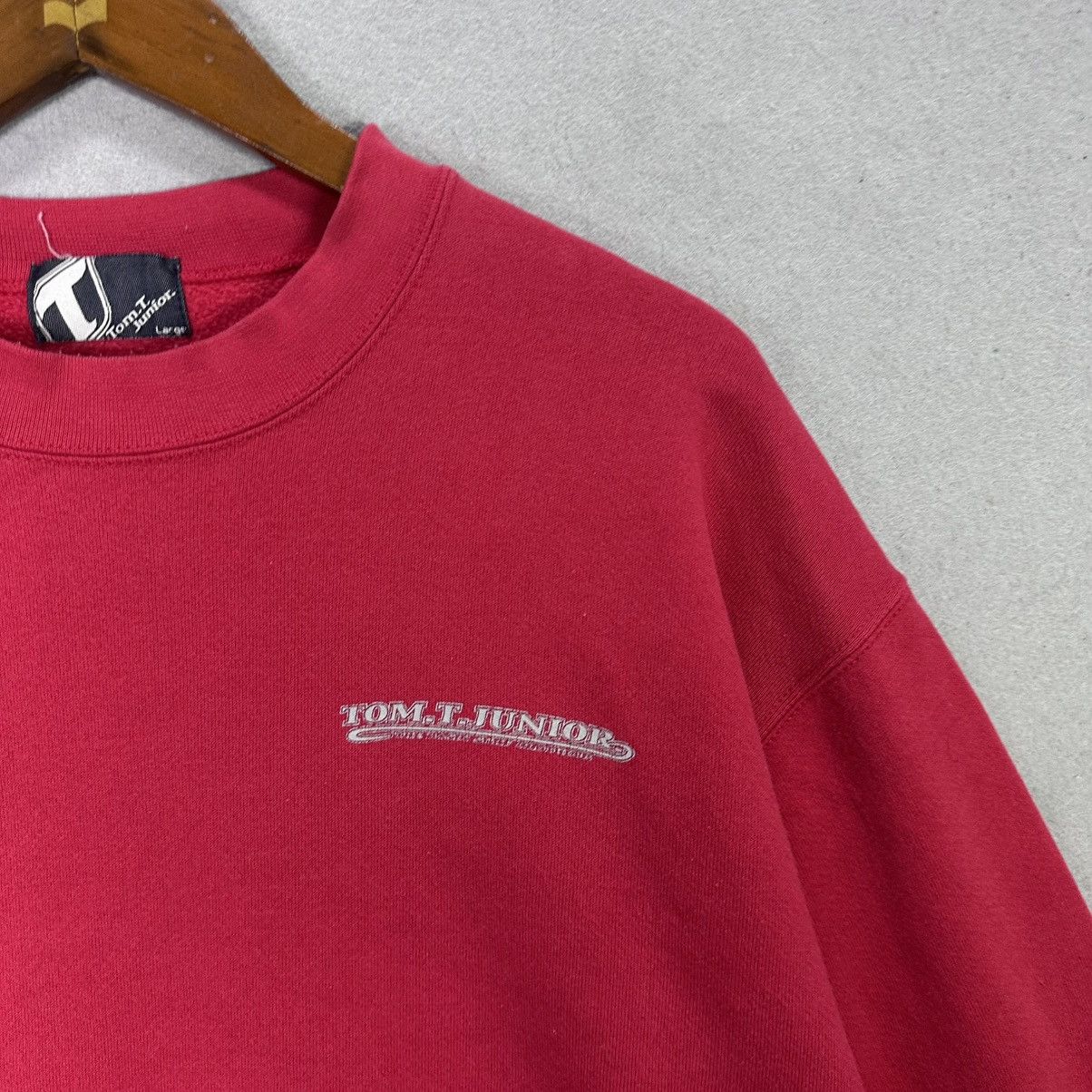 Vintage Vintage Tom.T Junior Sweatshirt Made in Japan Size US L / EU 52-54 / 3 - 5 Thumbnail