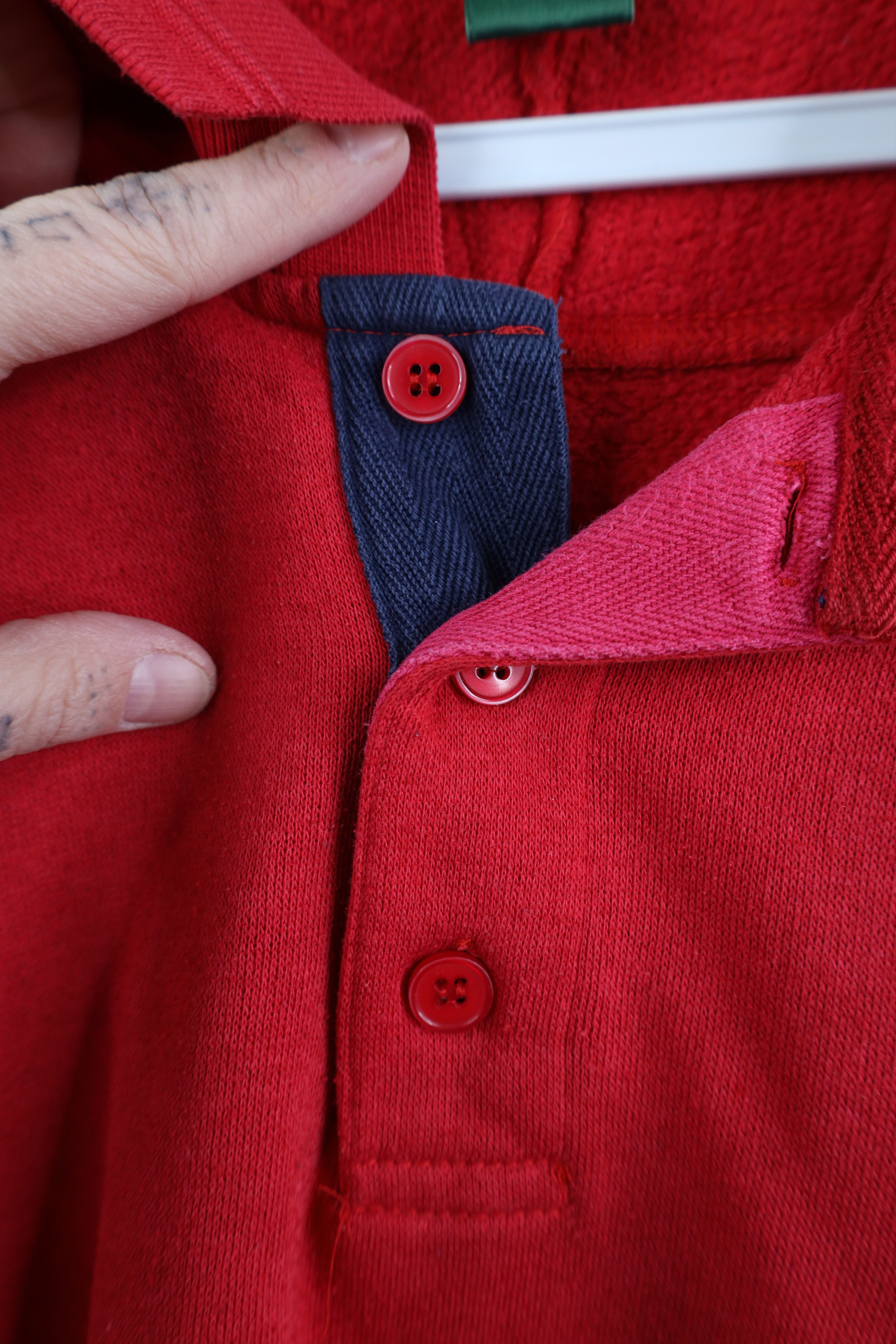 Vintage Vintage 90s Streetwear Faded Heavy Collared Sweatshirt Red Size US L / EU 52-54 / 3 - 8 Thumbnail