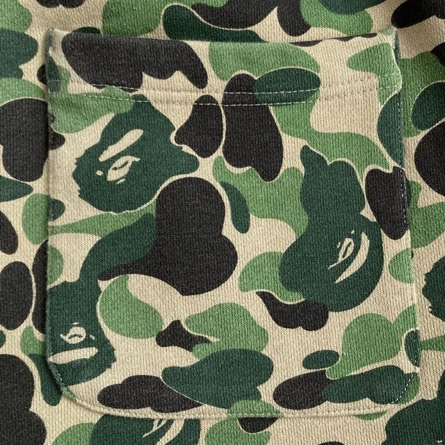 Bape × Undefeated BAPE × Undefeated ABC Camo Green Sweat pants APE ★size S Size US 30 / EU 46 - 6 Thumbnail