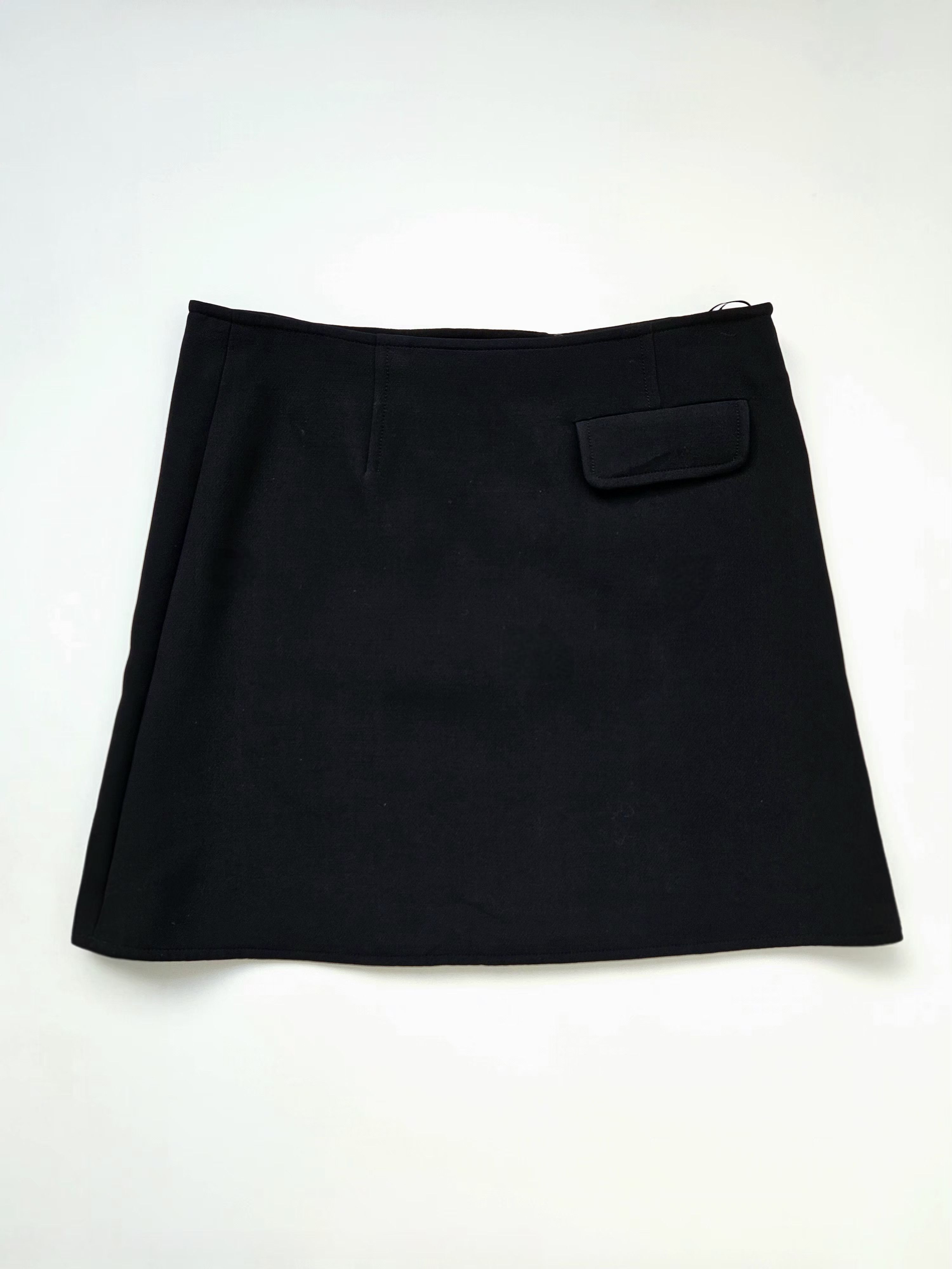 Louis Vuitton Louis Vuitton buttoned wool and silk mini skirt Size 26" / US 2 / IT 38 - 2 Thumbnail