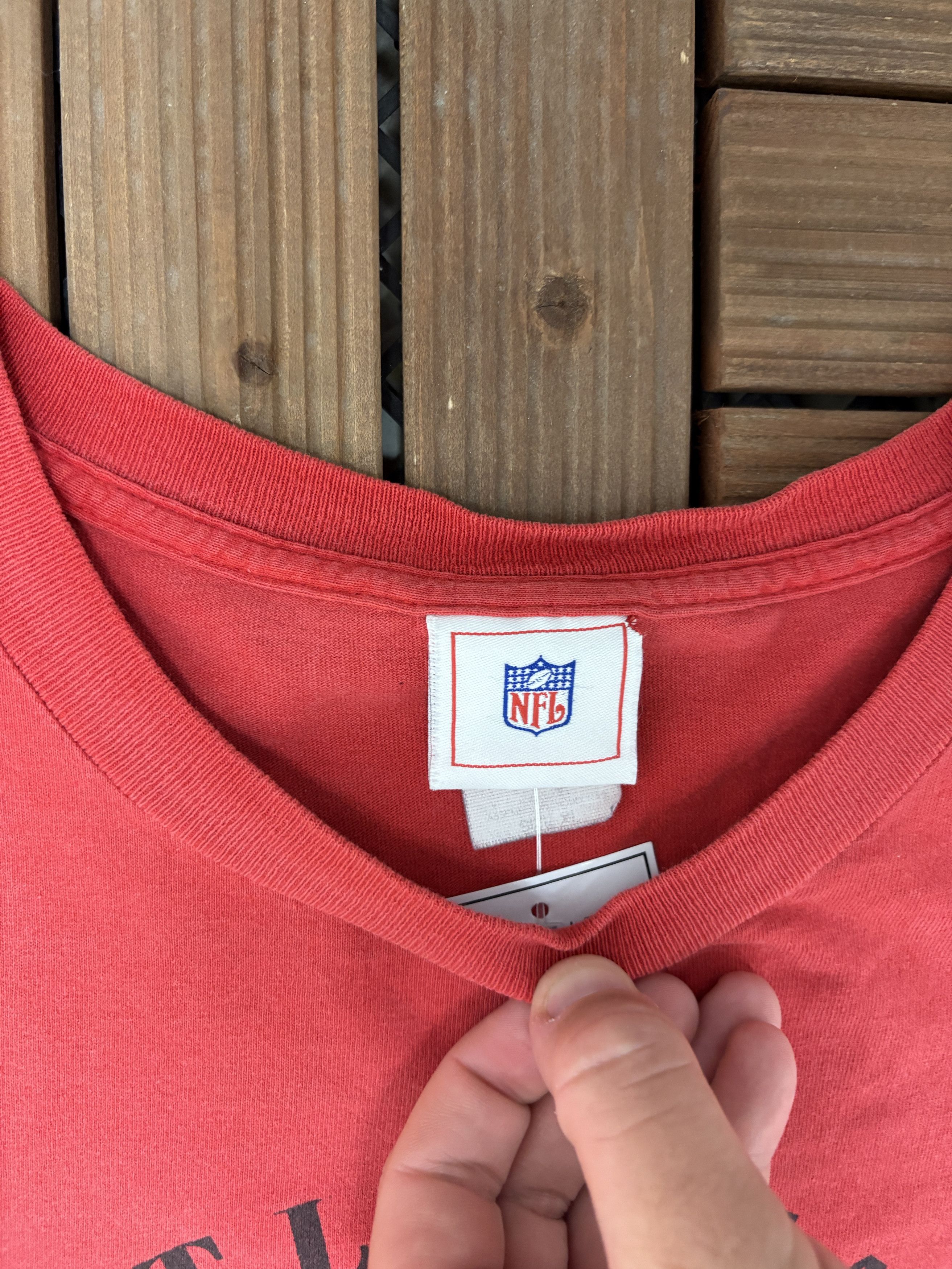 Vintage Atlanta Falcons Football Vintage Red T-Shirt Tee Size US XL / EU 56 / 4 - 5 Thumbnail