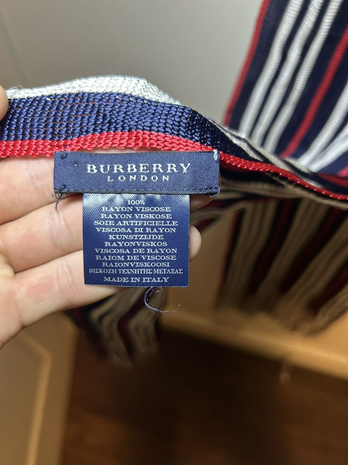 Burberry Vintage Burberry multi colour stripe poly knit scarf Size ONE SIZE - 3 Thumbnail