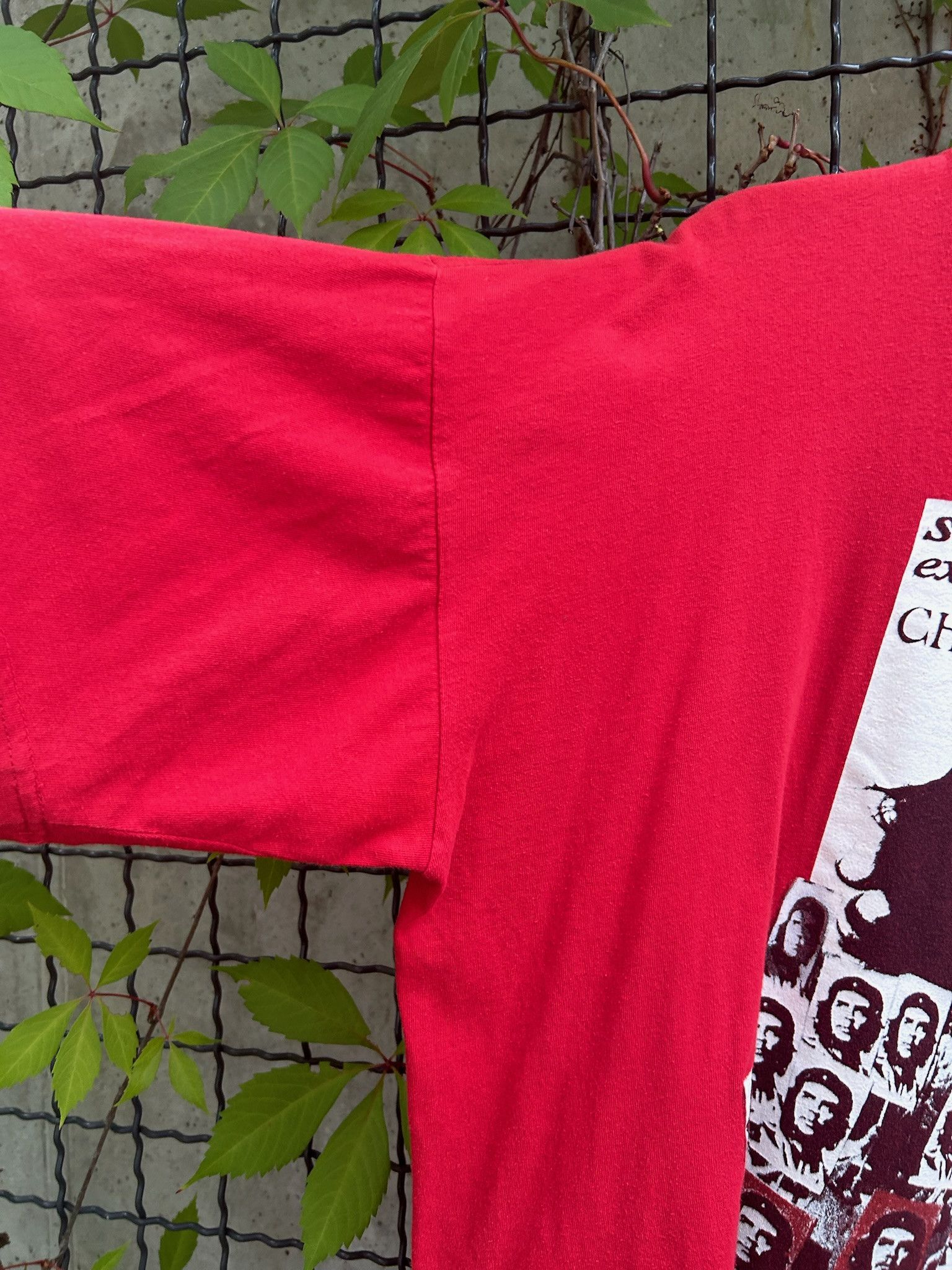 Band Tees Che Guevara Vintage 2001 Hasta La Victoria Siempre Red Tee Size US XXL / EU 58 / 5 - 4 Thumbnail