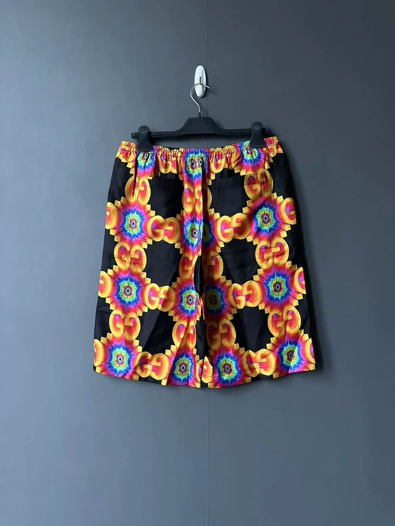 Gucci GucciFull-print silk shorts 2503-Nextarrow Size US 32 / EU 48 - 2 Thumbnail