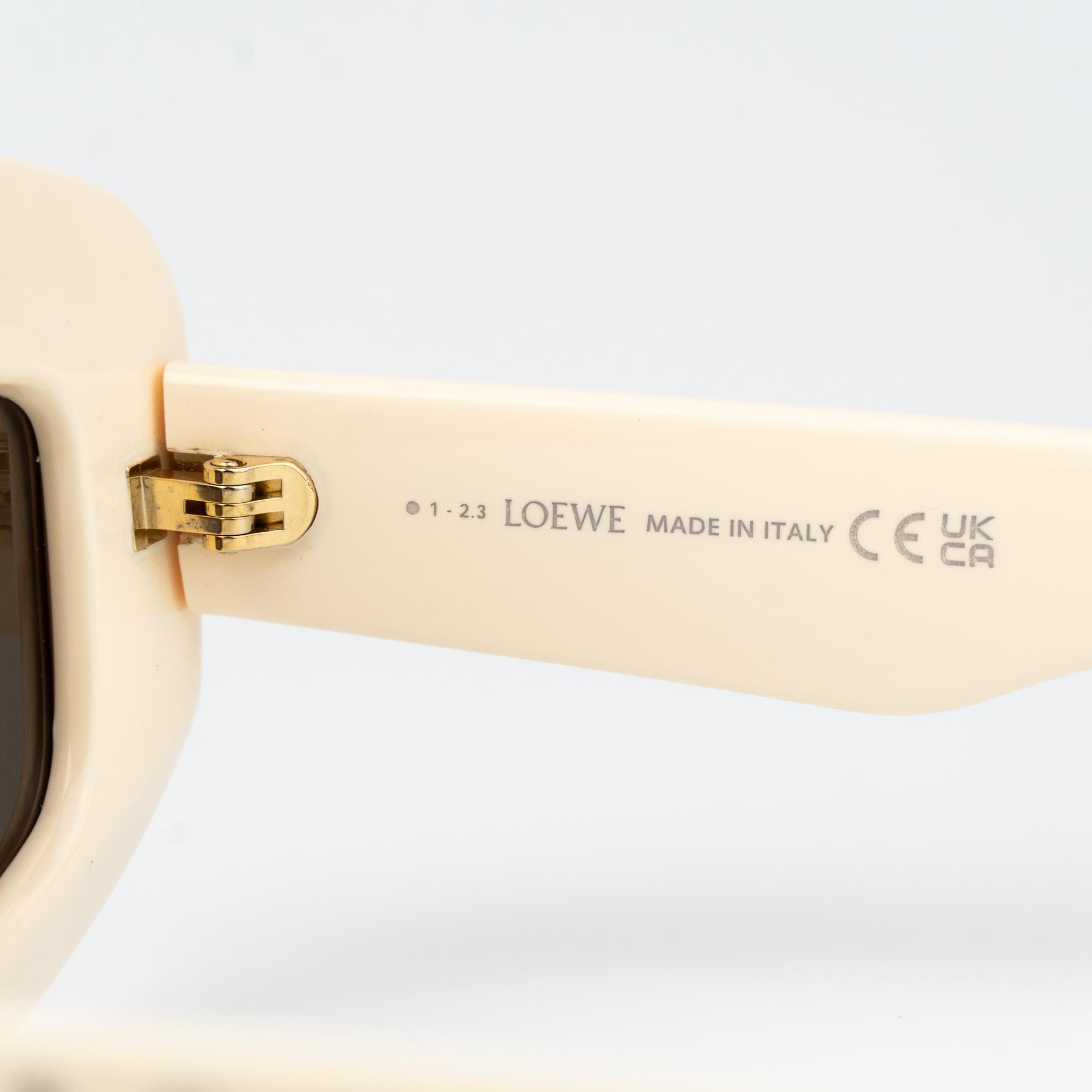 Loewe Loewe ANAGRAM Women Sunglasses LW4114IS 25E NEW AUTHENTIC Size ONE SIZE - 6 Thumbnail