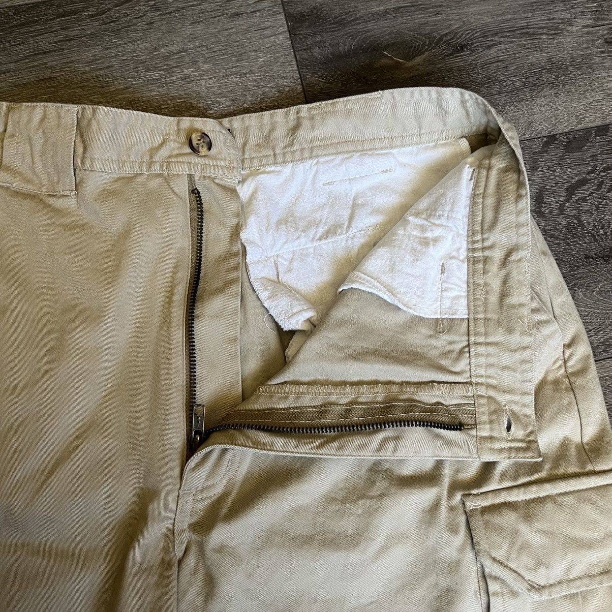 Givenchy Vintage 2000s Givenchy Activewear Paris Cargo Beige Shorts Size US 34 / EU 50 - 7 Thumbnail